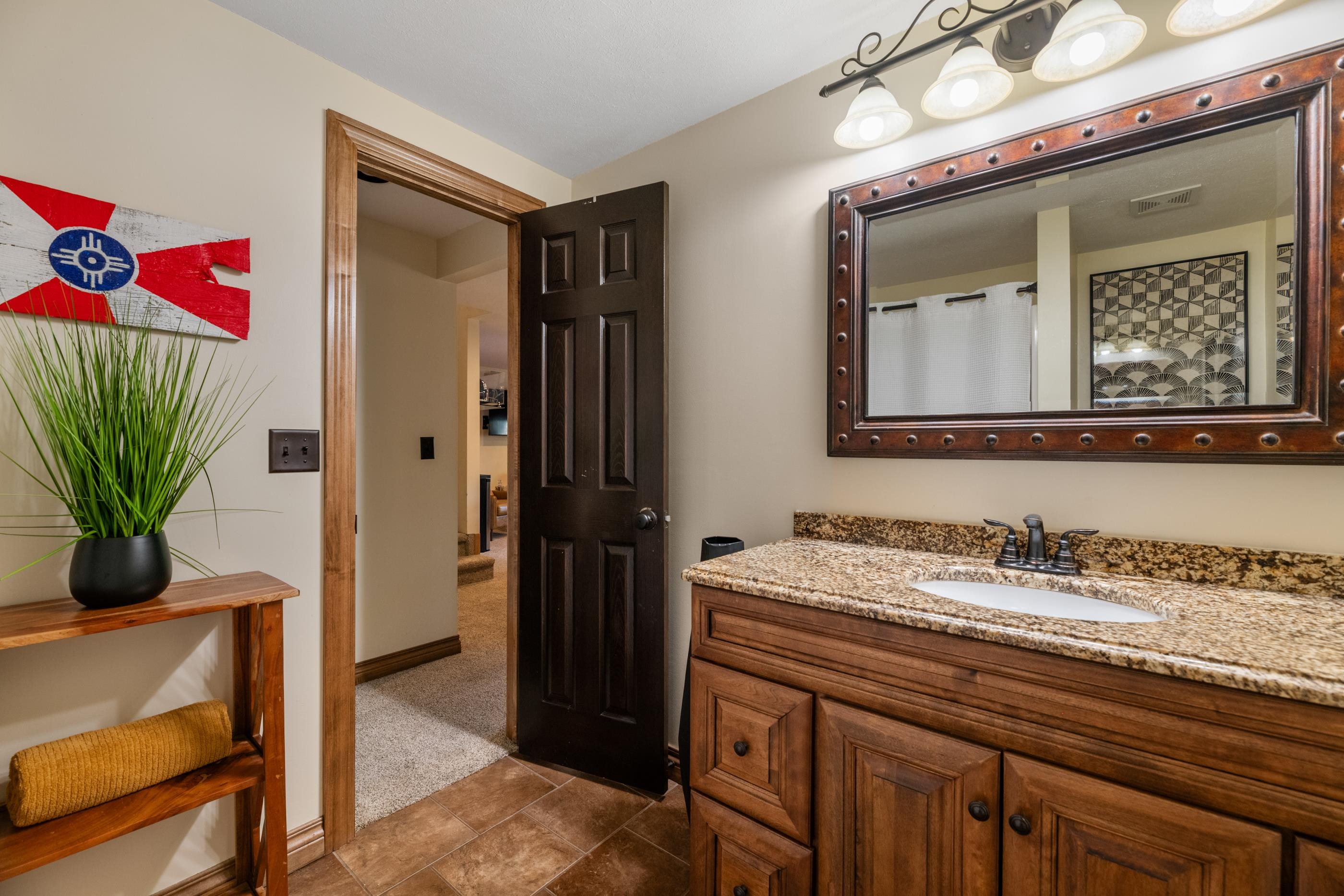 1158 N Bracken St. Property Photo 31