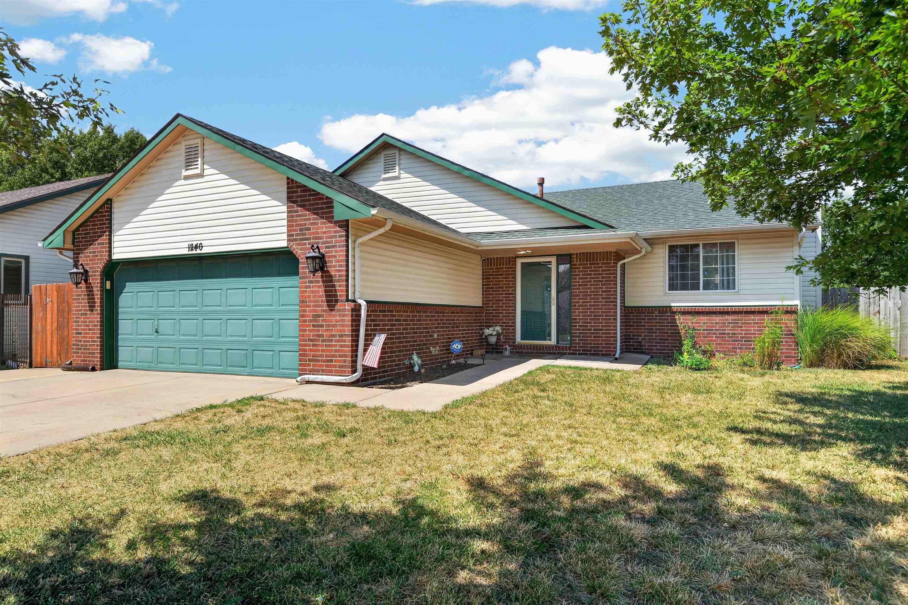 1240 S Todd Ct Property Photo 3