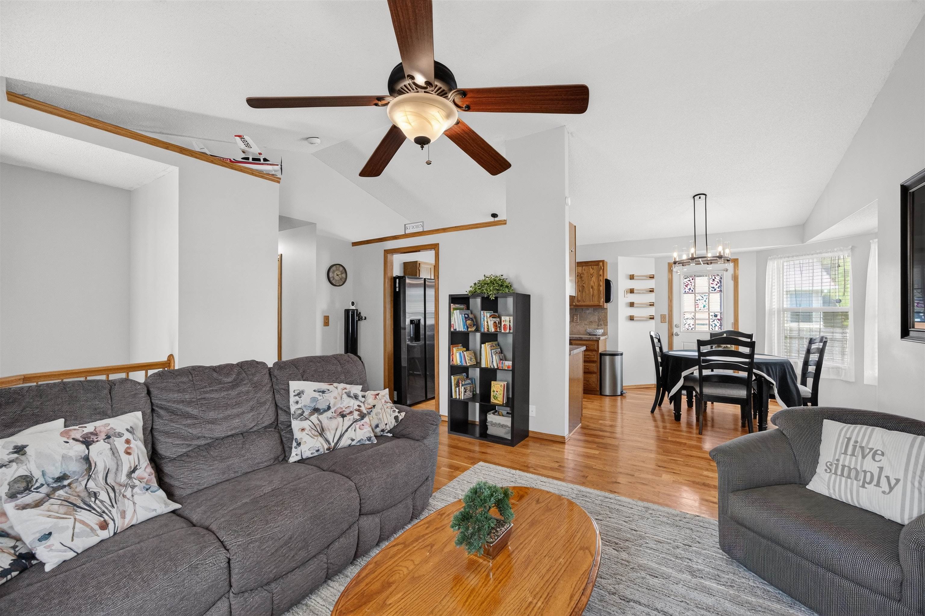 1240 S Todd Ct Property Photo 5