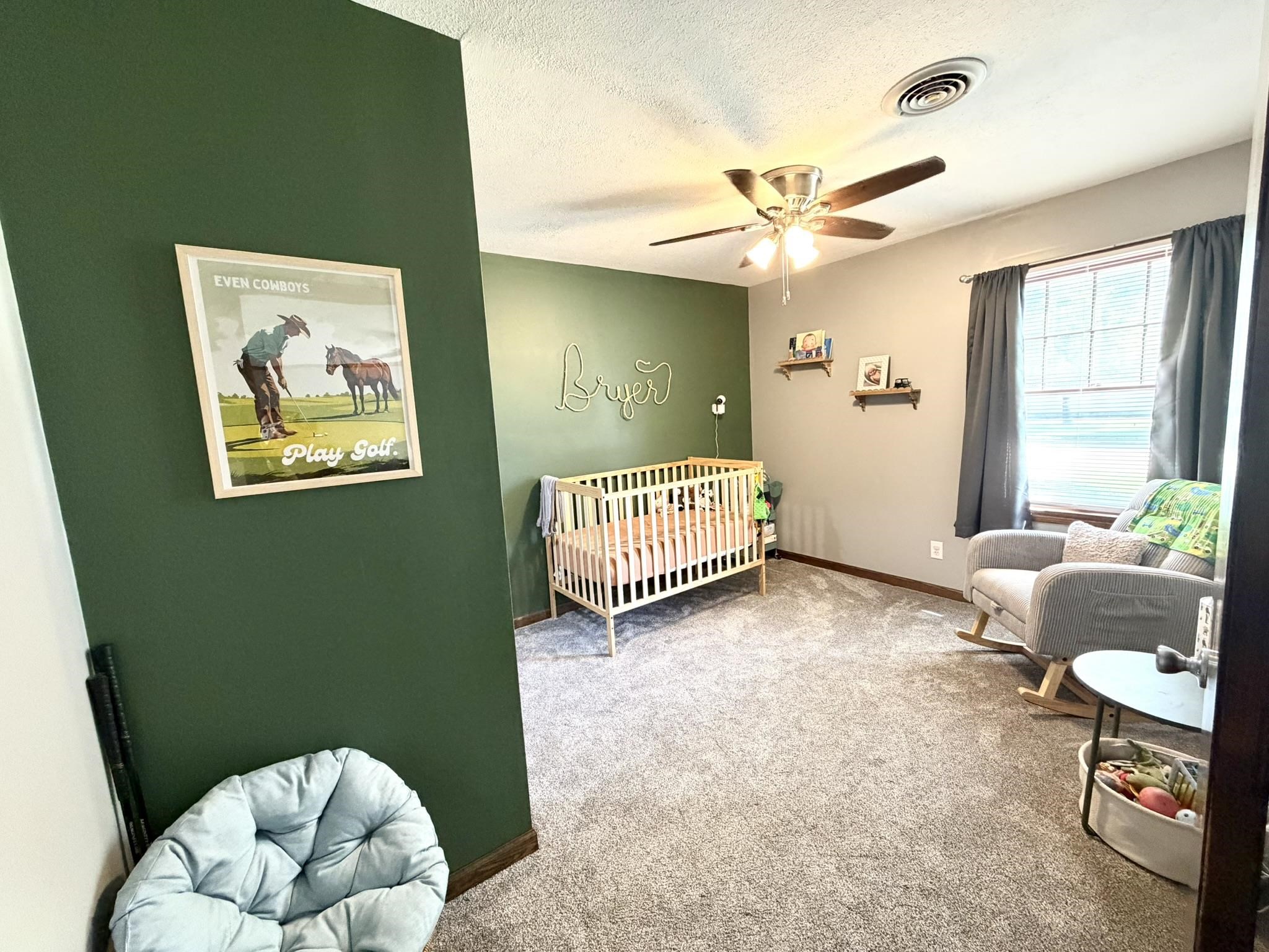 308 Pembroke Ln. Property Photo 11