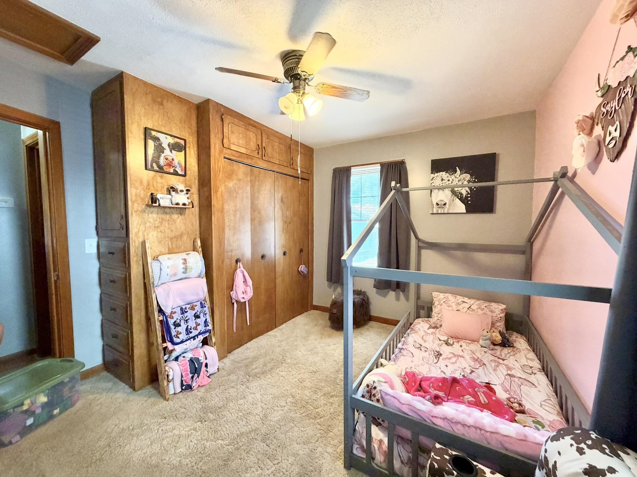 308 Pembroke Ln. Property Photo 14