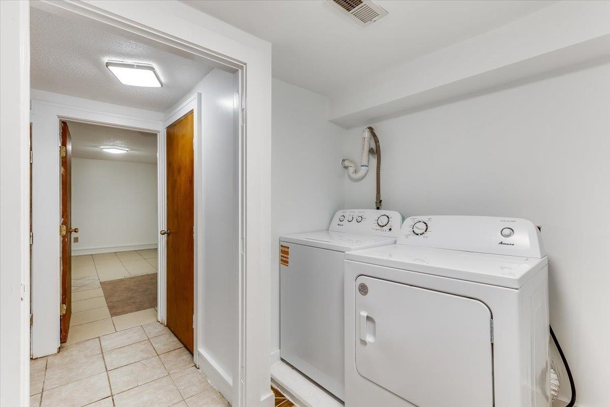 444 N Edwards Property Photo 23