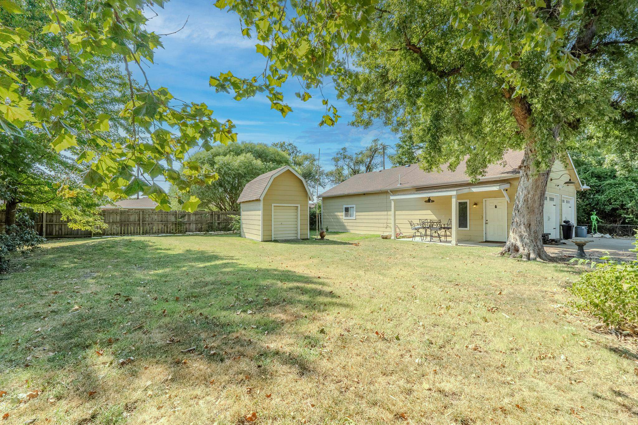 3301 S Walnut Property Photo 21