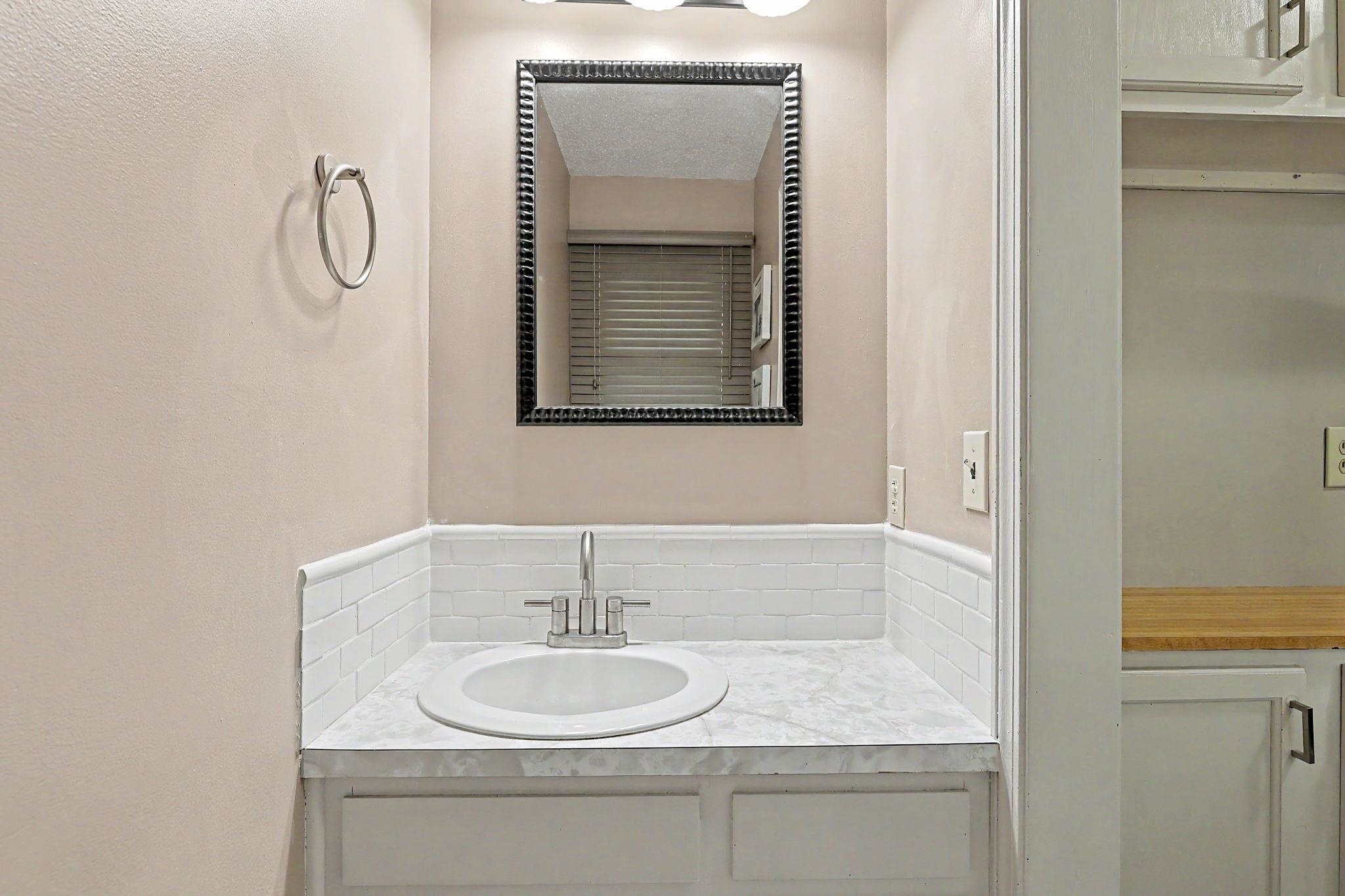 2119 W 46th St. S. Property Photo 12