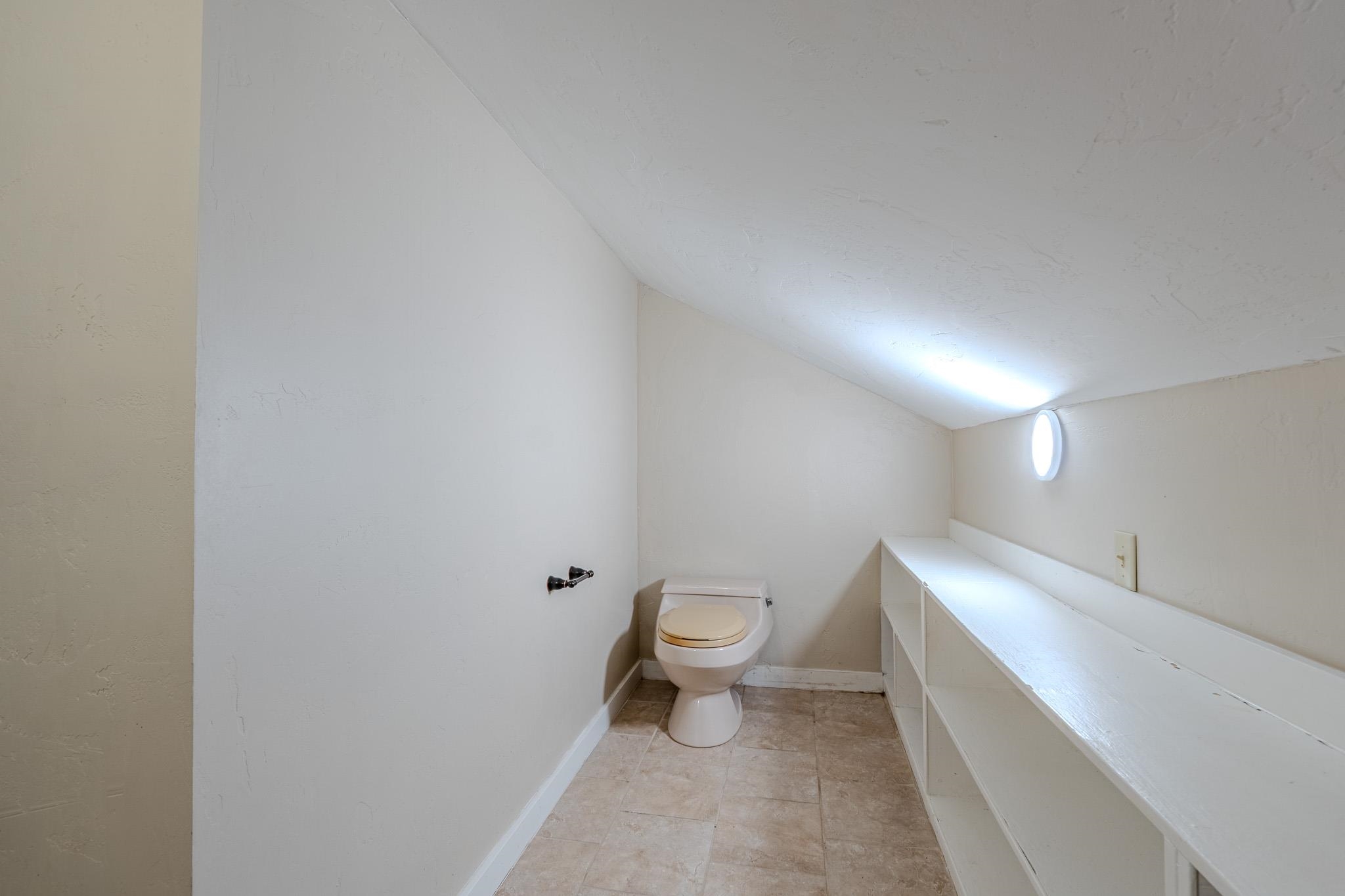 812 Maris St Property Photo 18