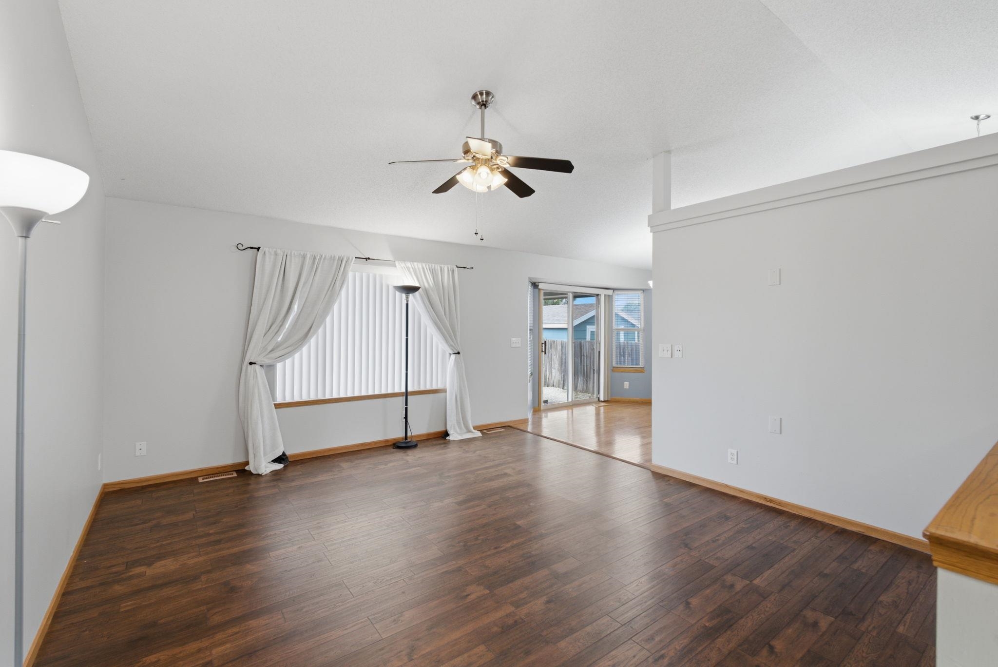 809 N Bay Country Property Photo 3