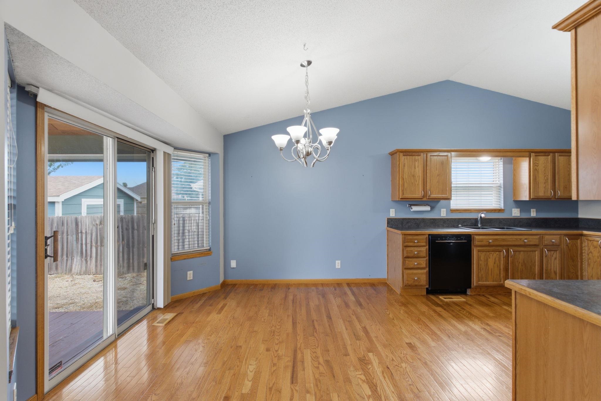 809 N Bay Country Property Photo 6