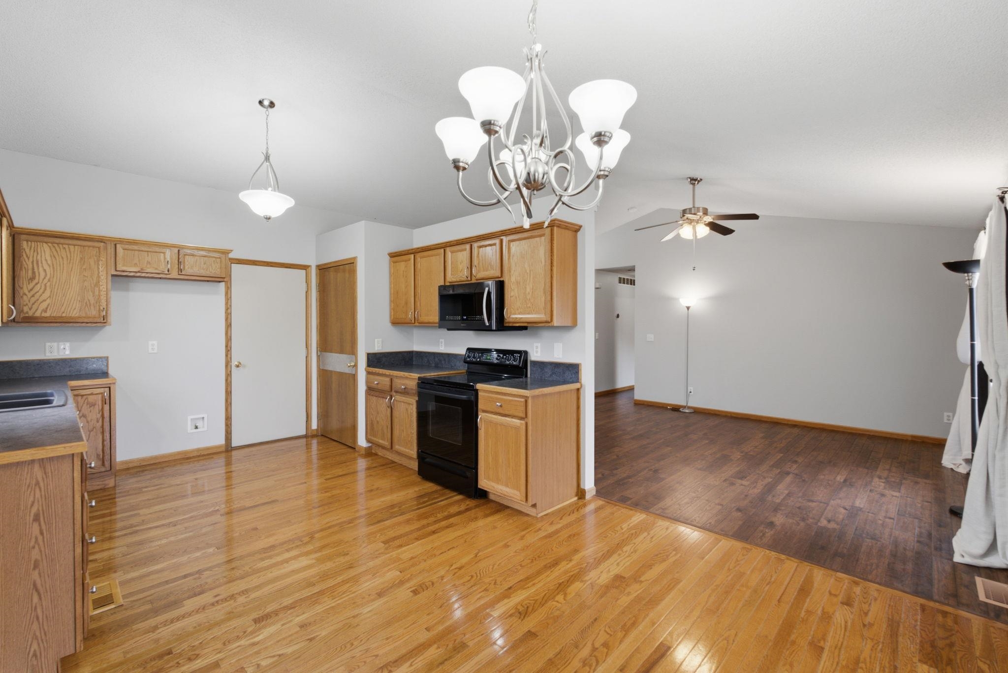 809 N Bay Country Property Photo 8