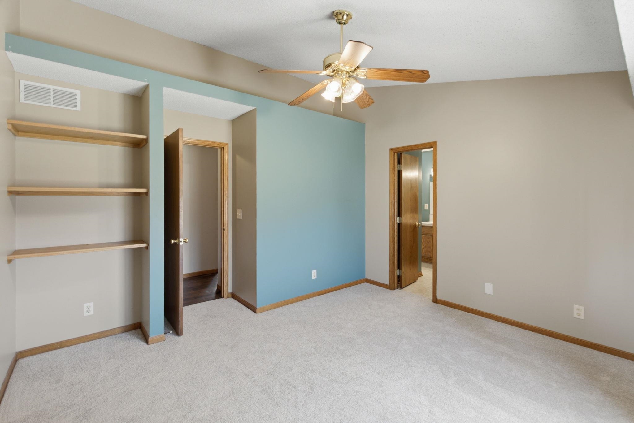809 N Bay Country Property Photo 12