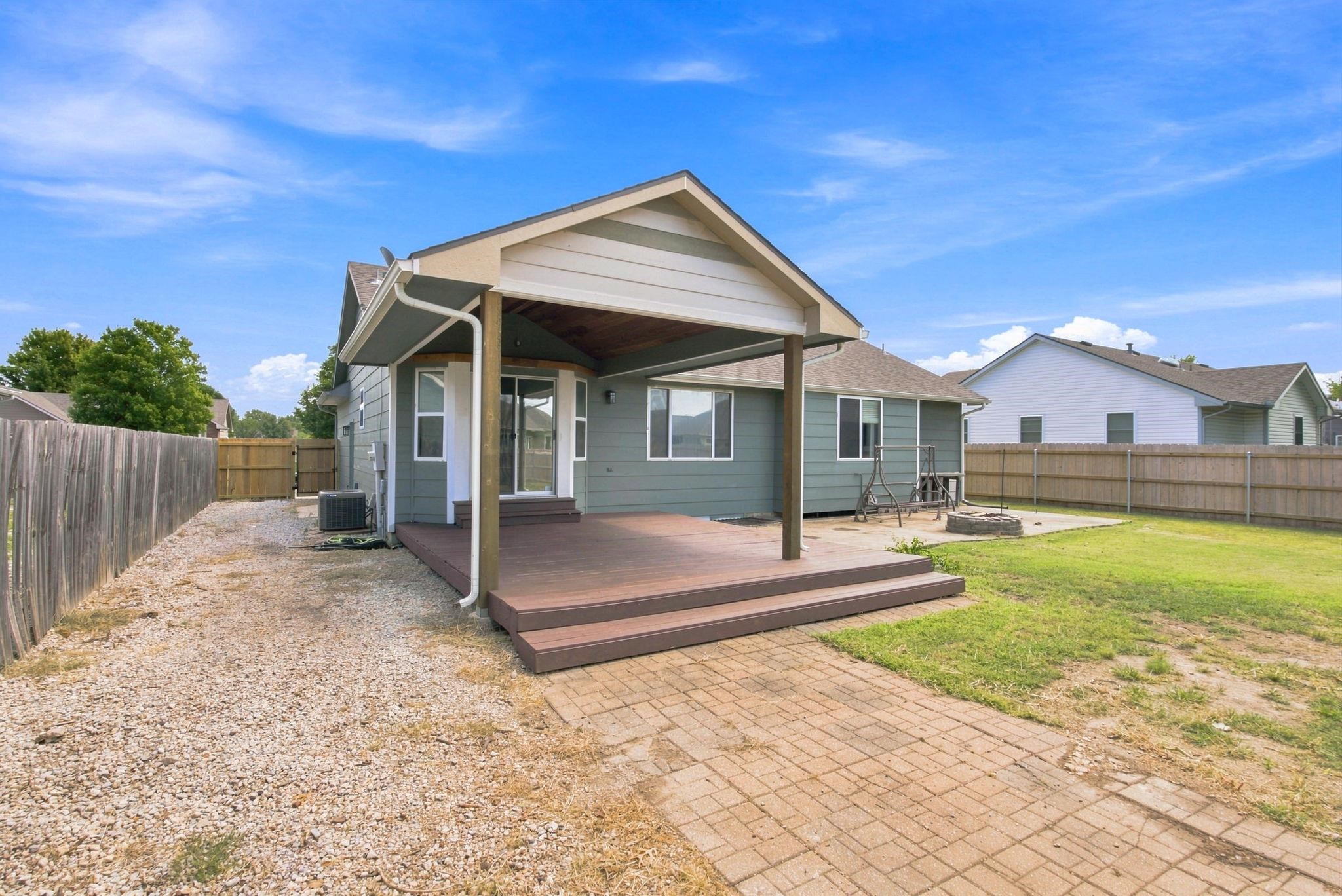809 N Bay Country Property Photo 26