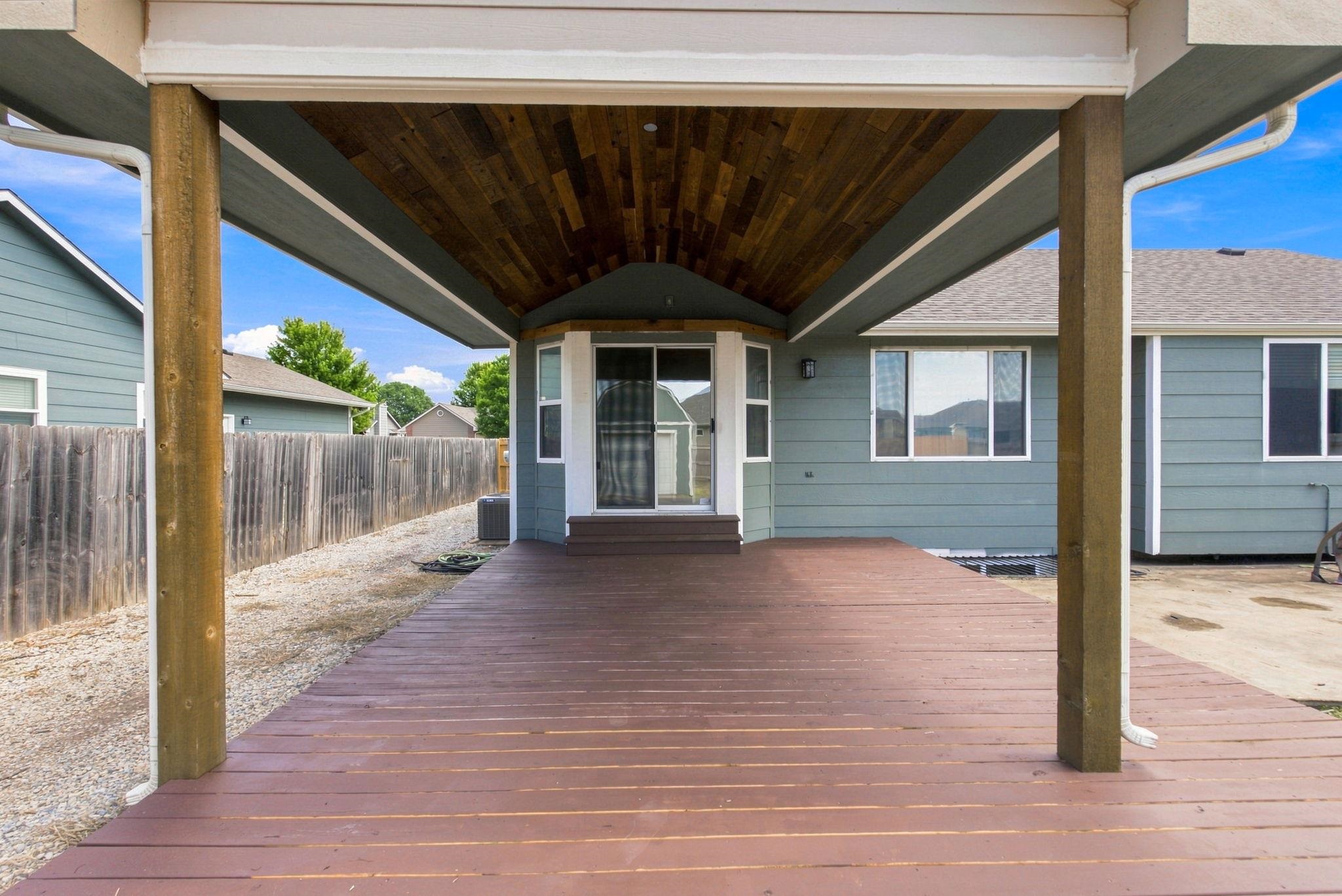 809 N Bay Country Property Photo 27