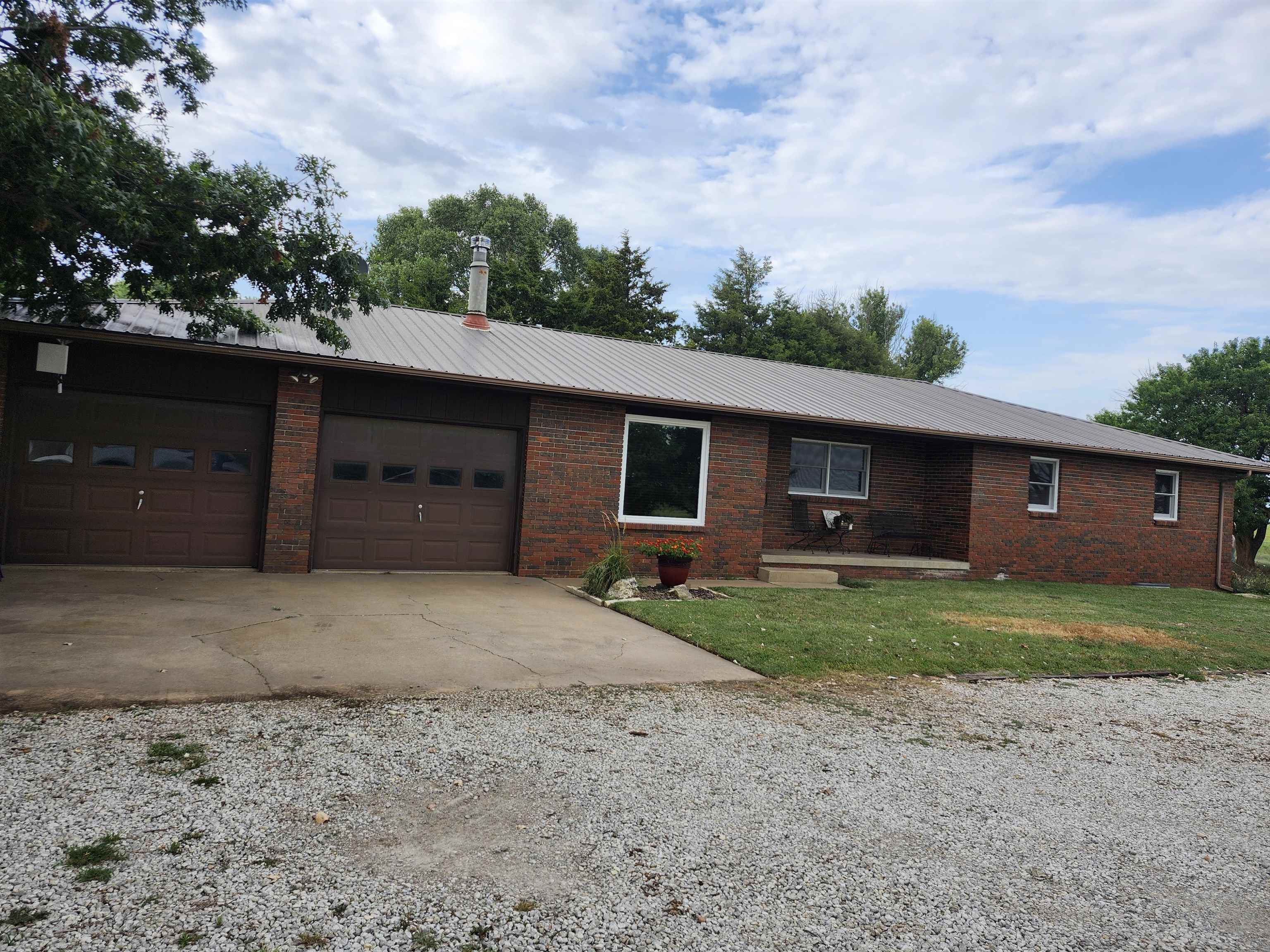 8093 161st Rd Property Photo 1