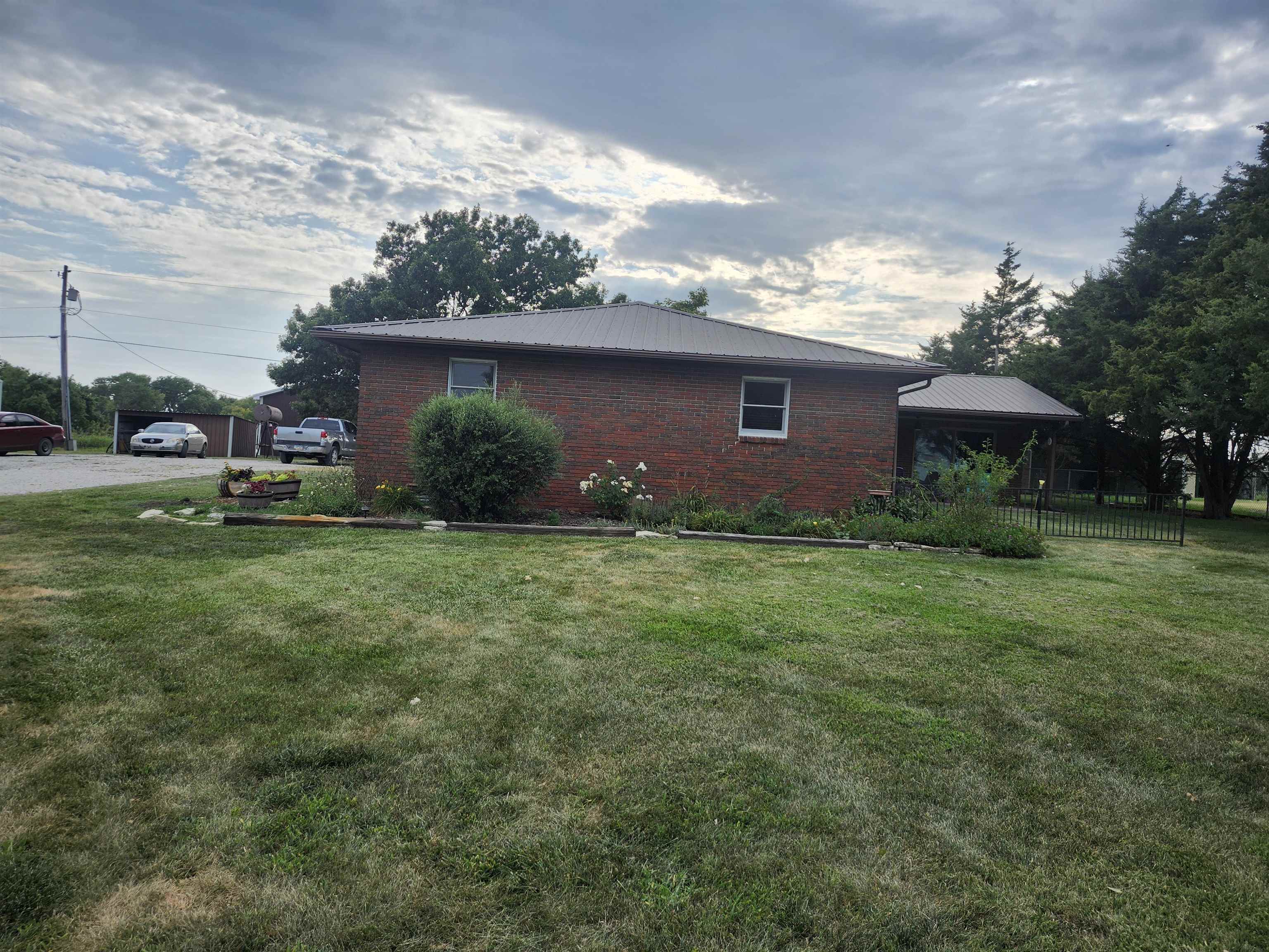 8093 161st Rd Property Photo 4