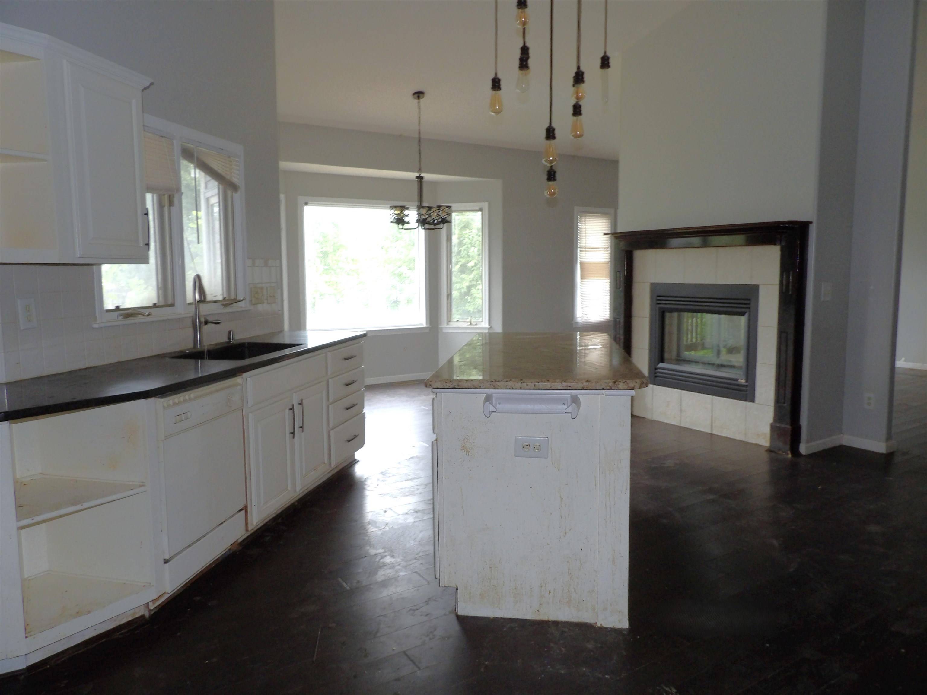 3434 N Hazelwood Ct Property Photo 5