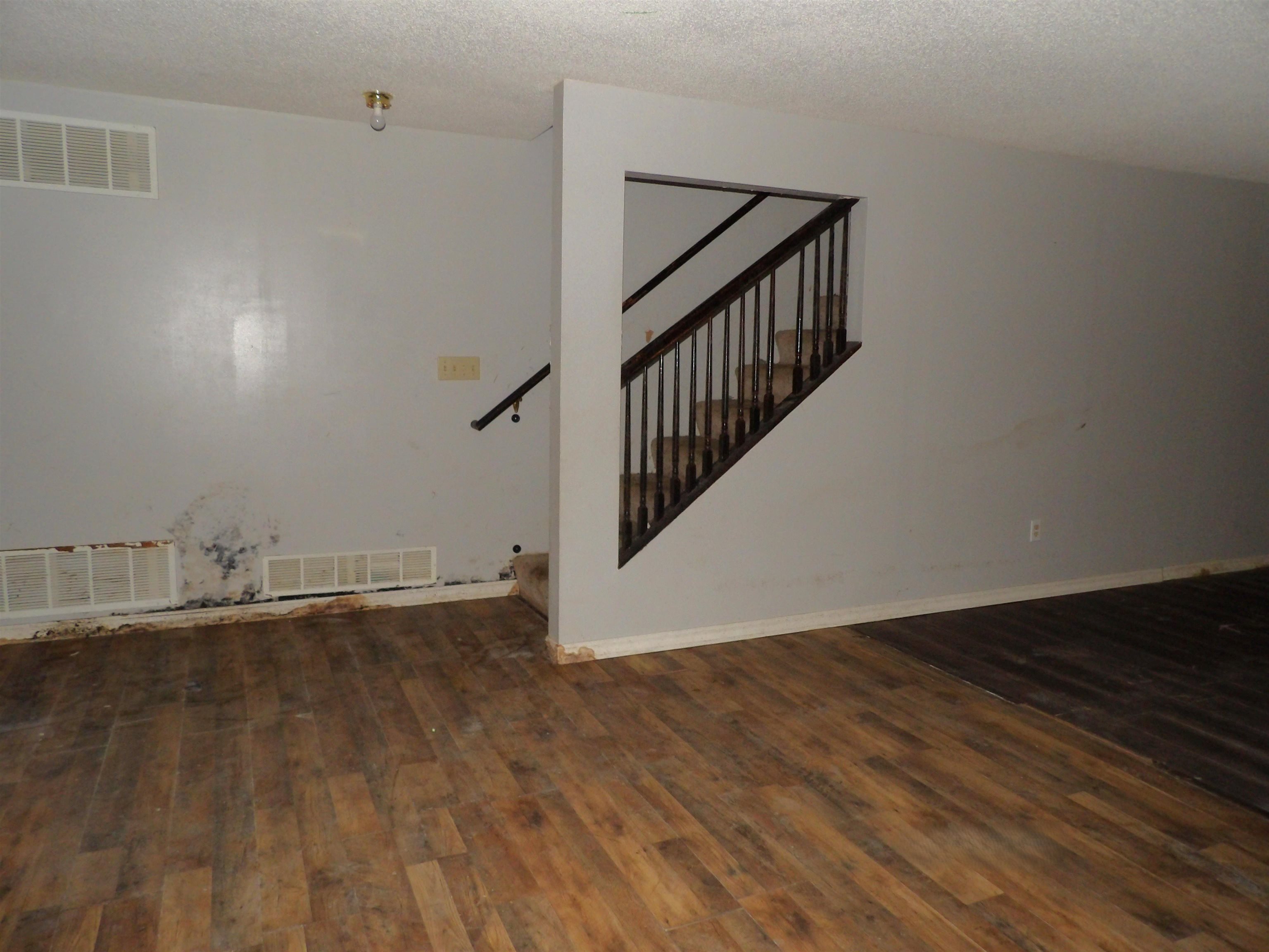3434 N Hazelwood Ct Property Photo 22