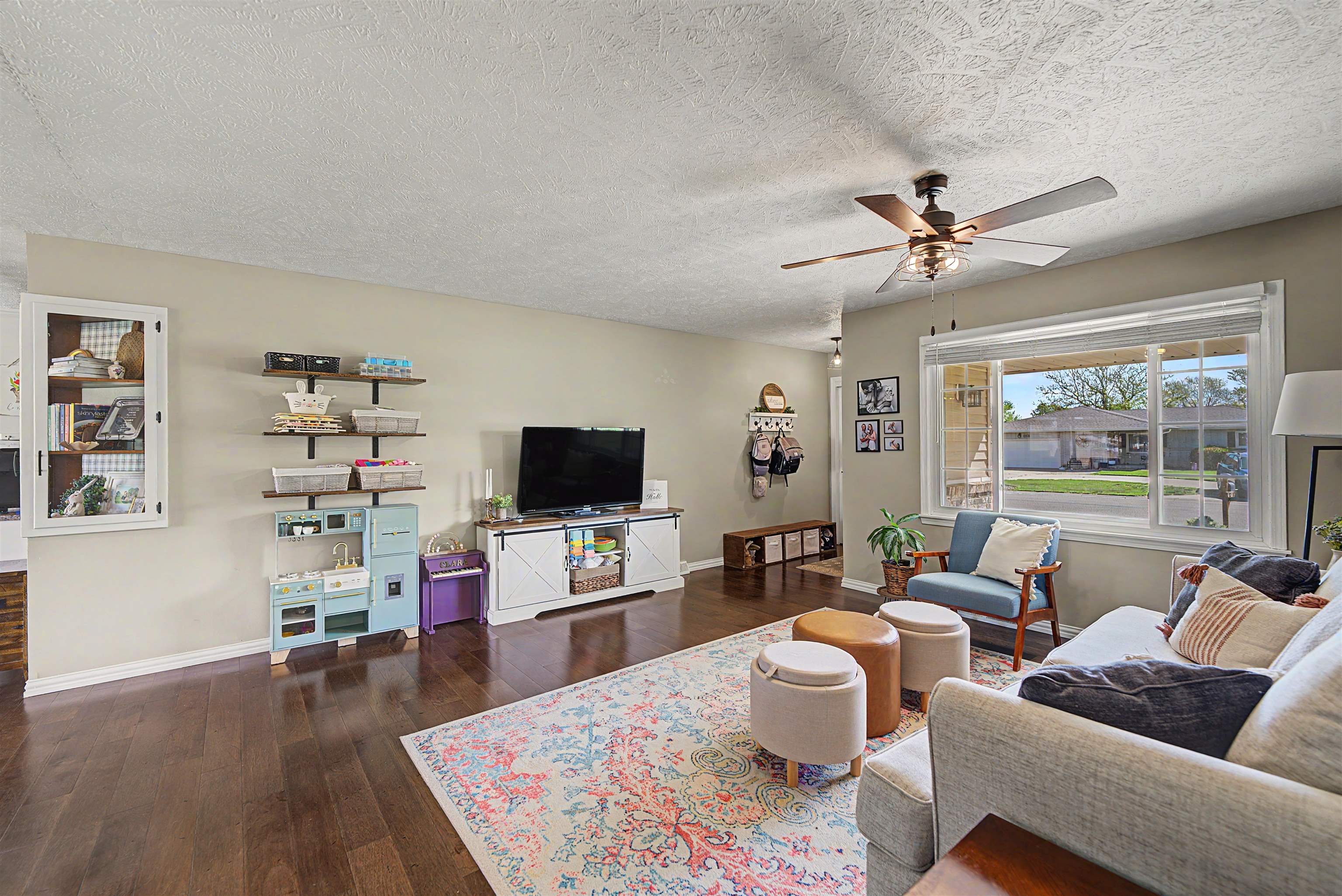 2814 Linda Ln Property Photo 4