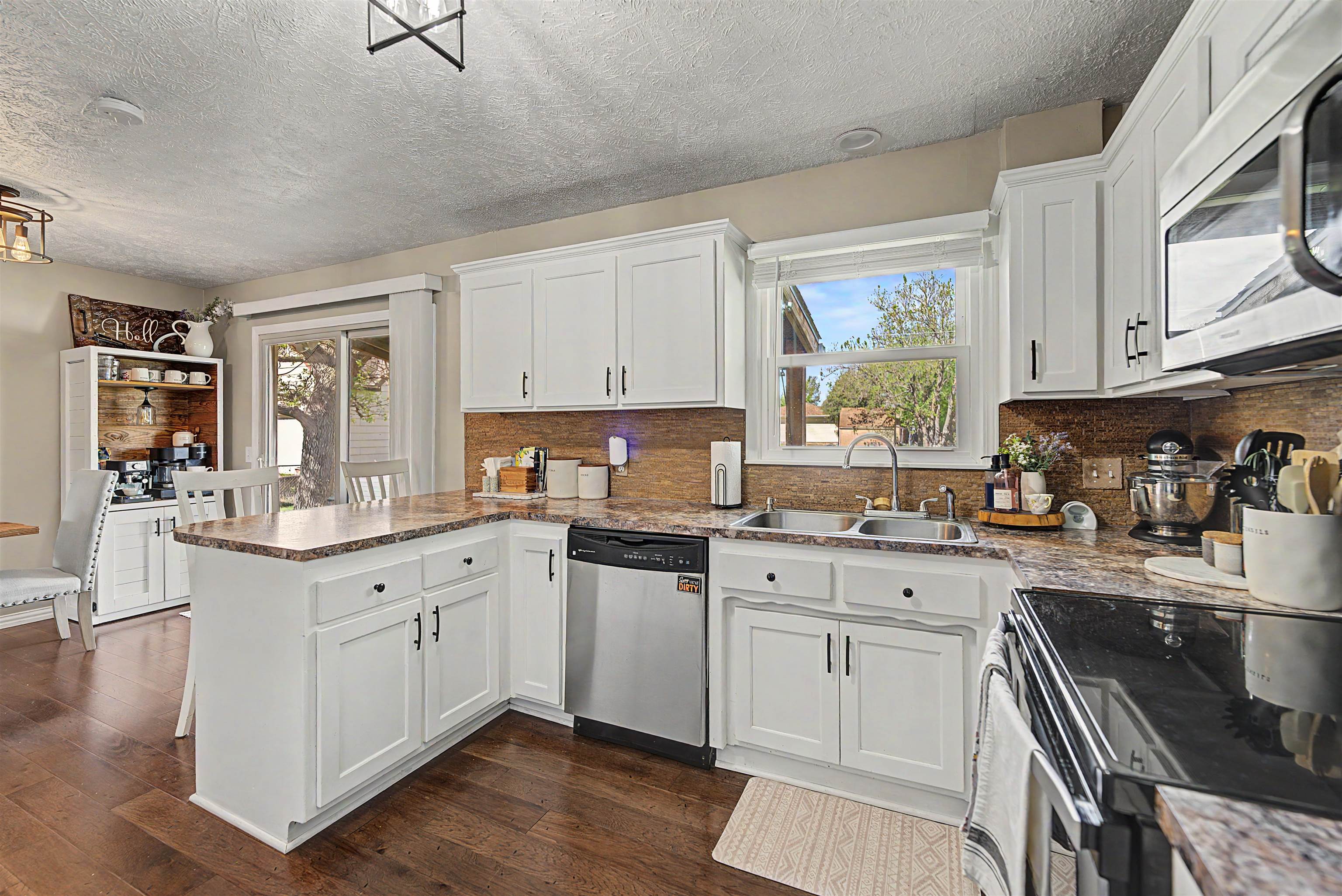 2814 Linda Ln Property Photo 10
