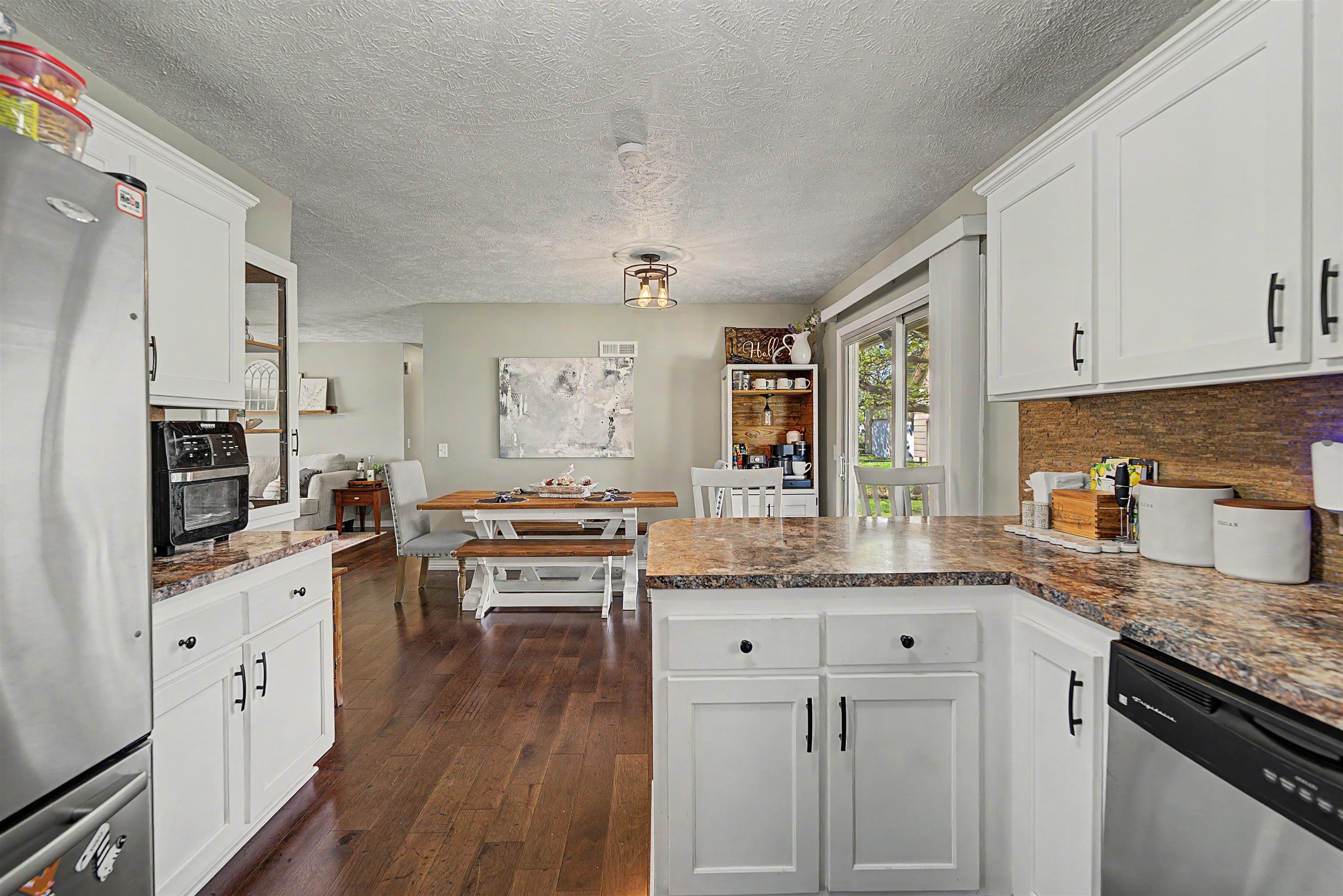 2814 Linda Ln Property Photo 11