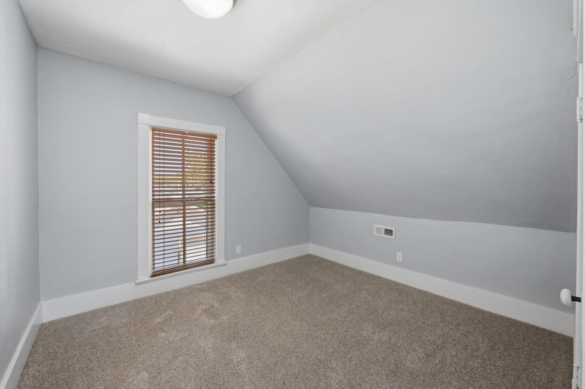 520 Lakeside Property Photo 27