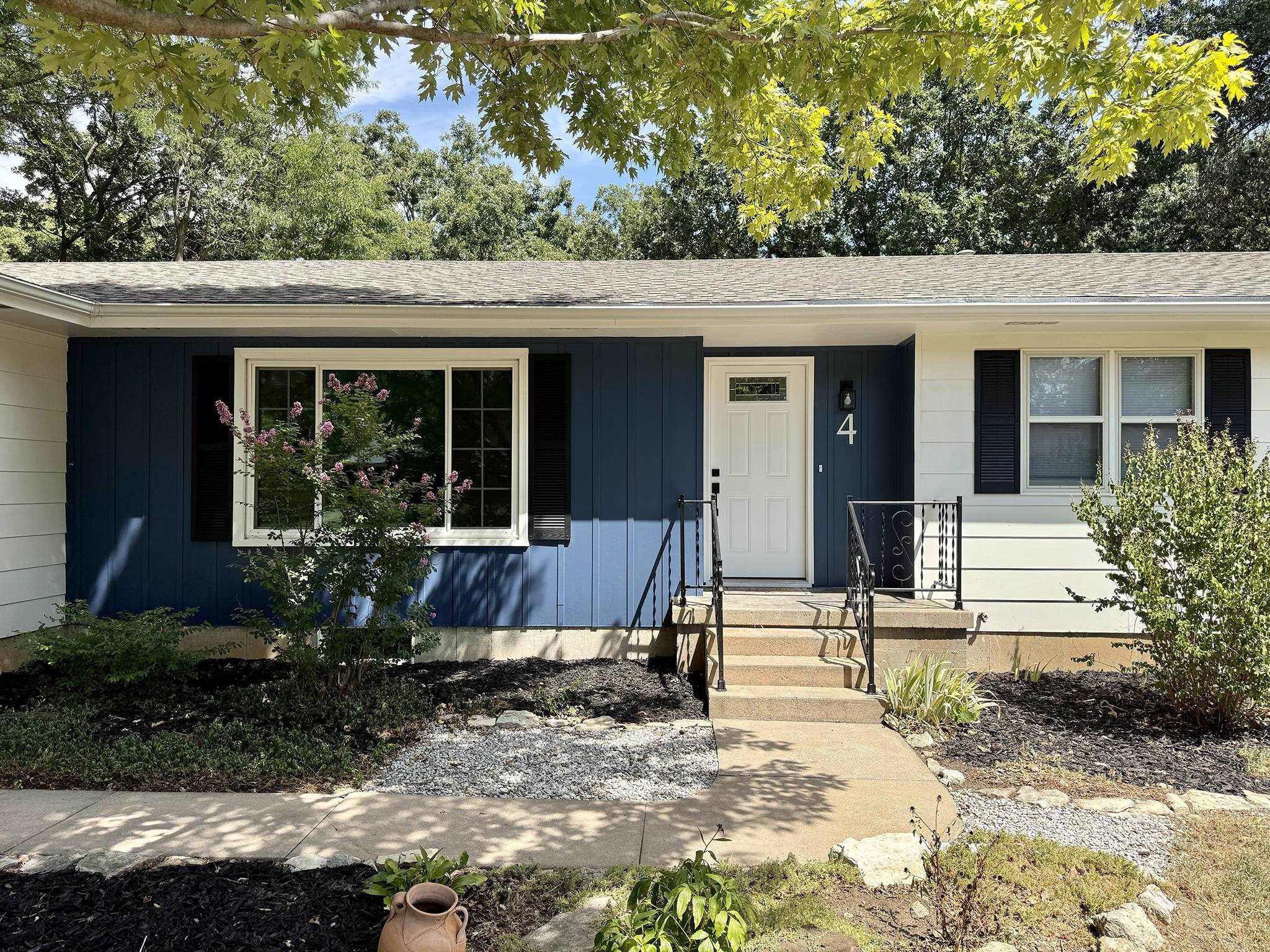 4 Regal Crescent Property Photo 6