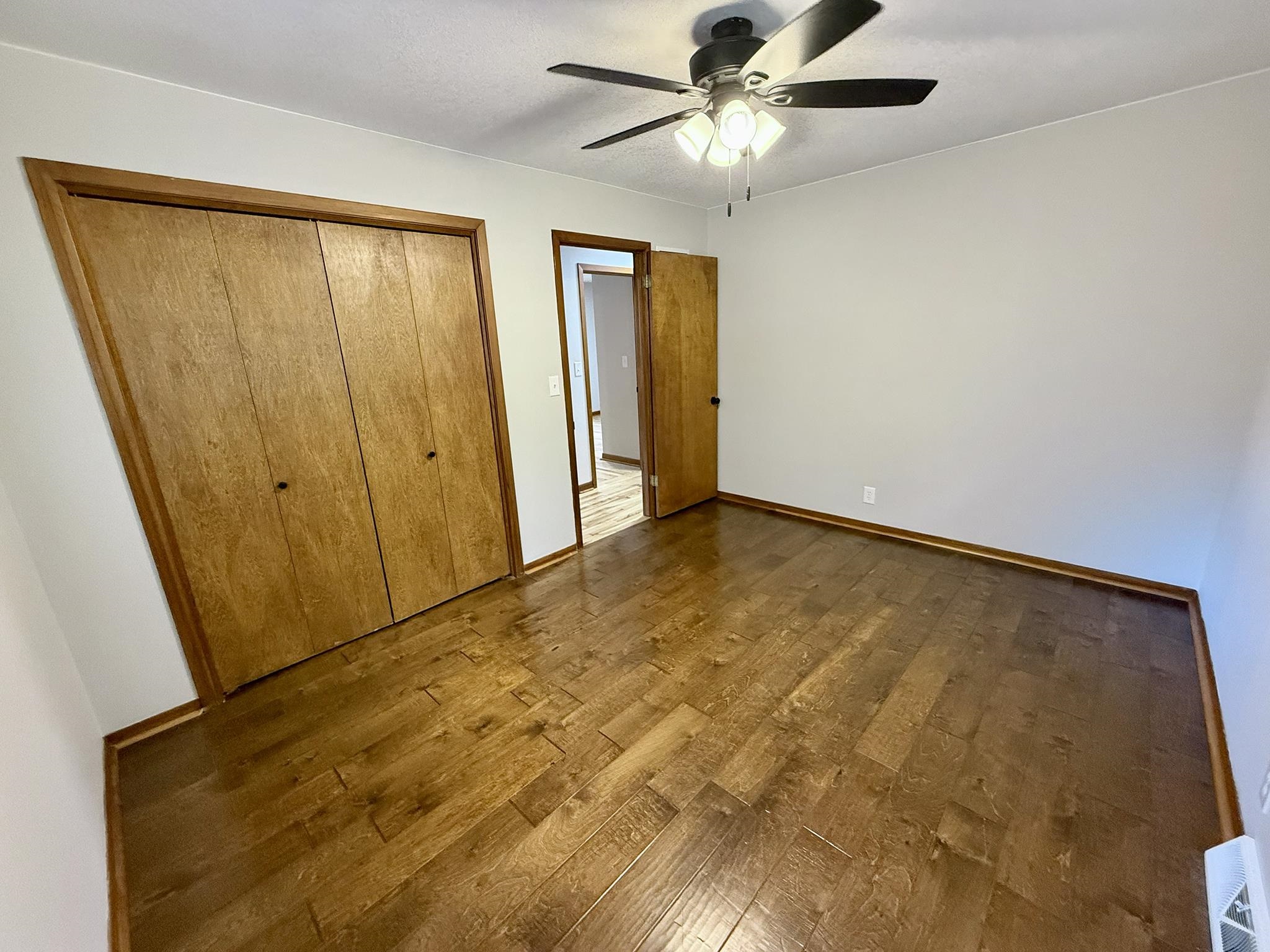 4 Regal Crescent Property Photo 14