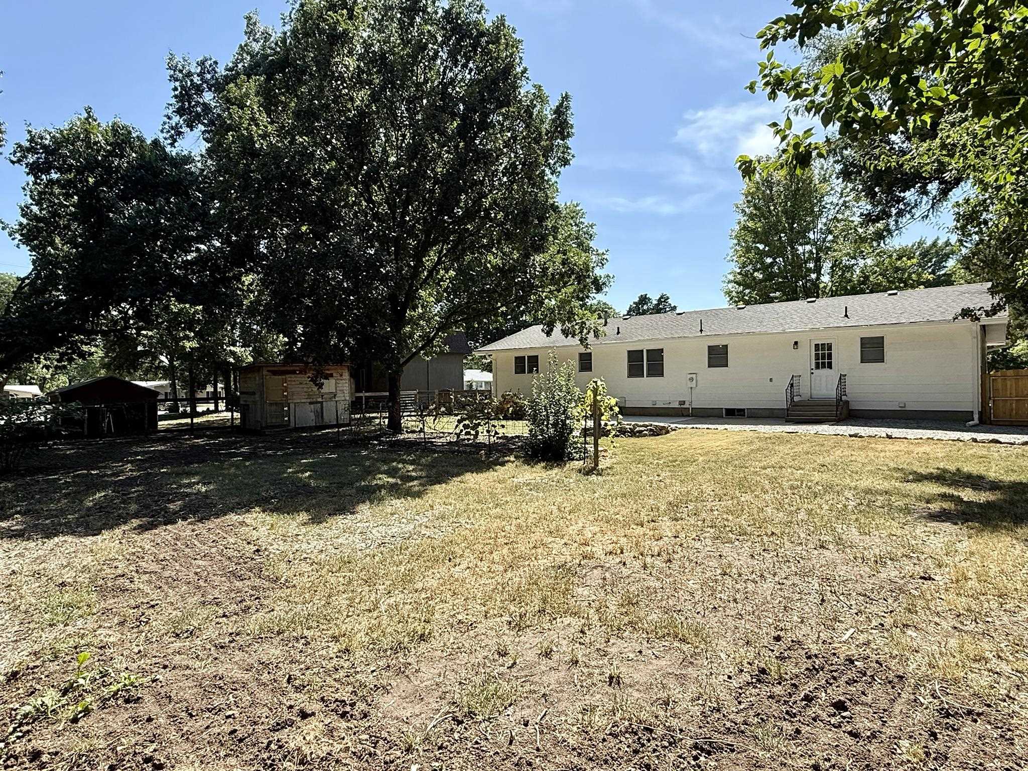 4 Regal Crescent Property Photo 30
