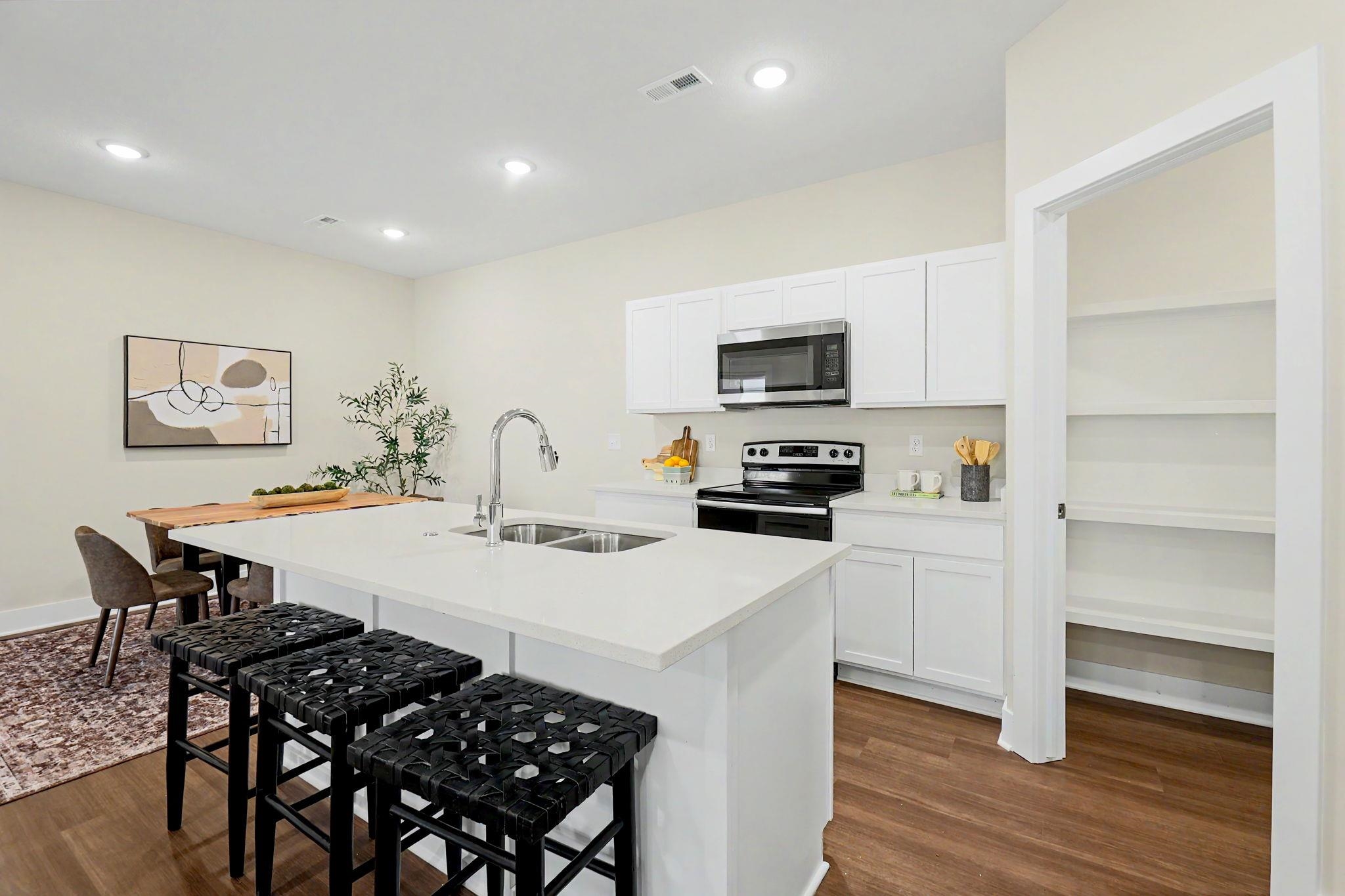 2935 S Cedar Crest Ct #100 Property Photo 6