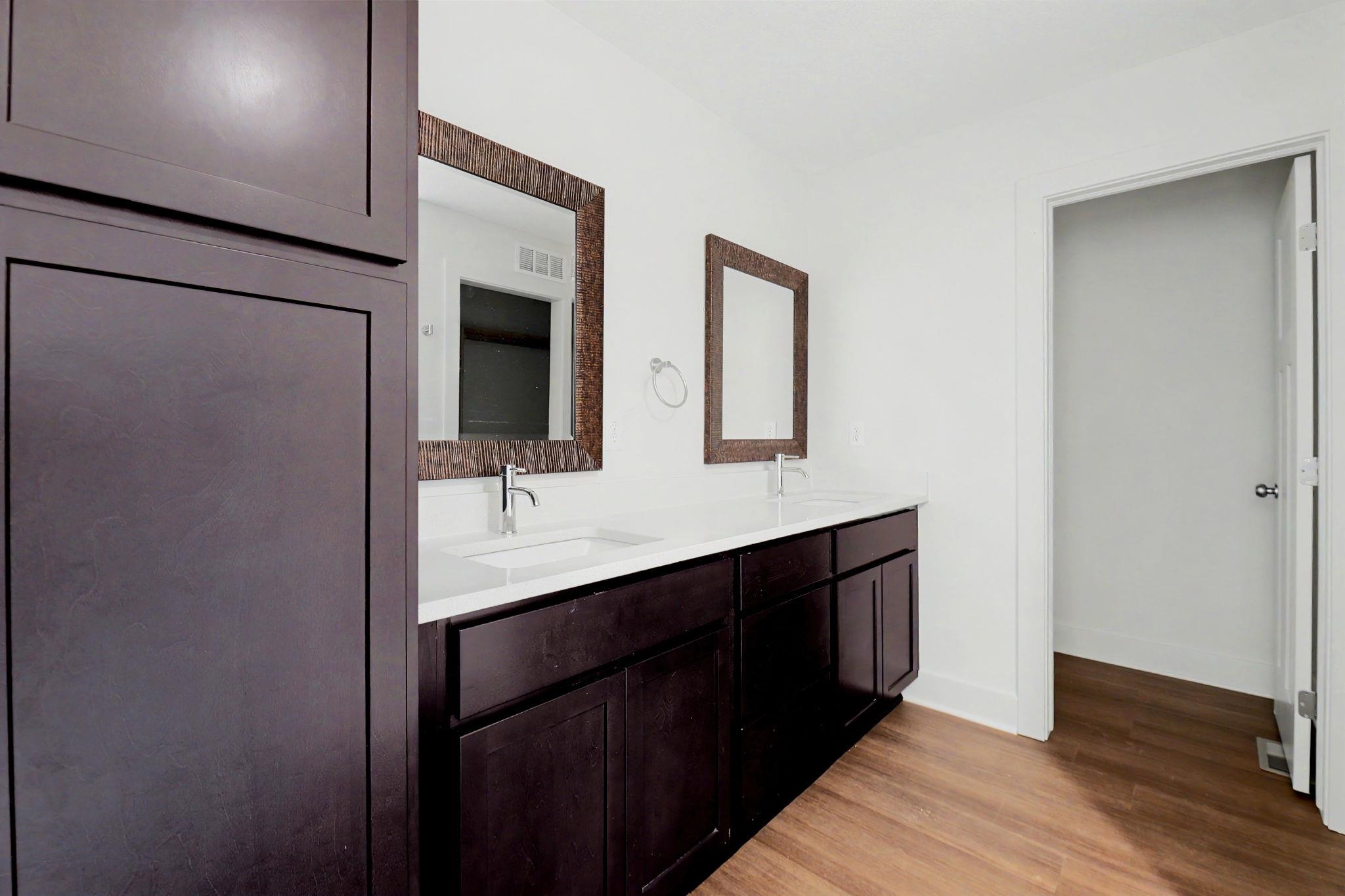 2927 S Cedar Crest Ct #200 Property Photo 17