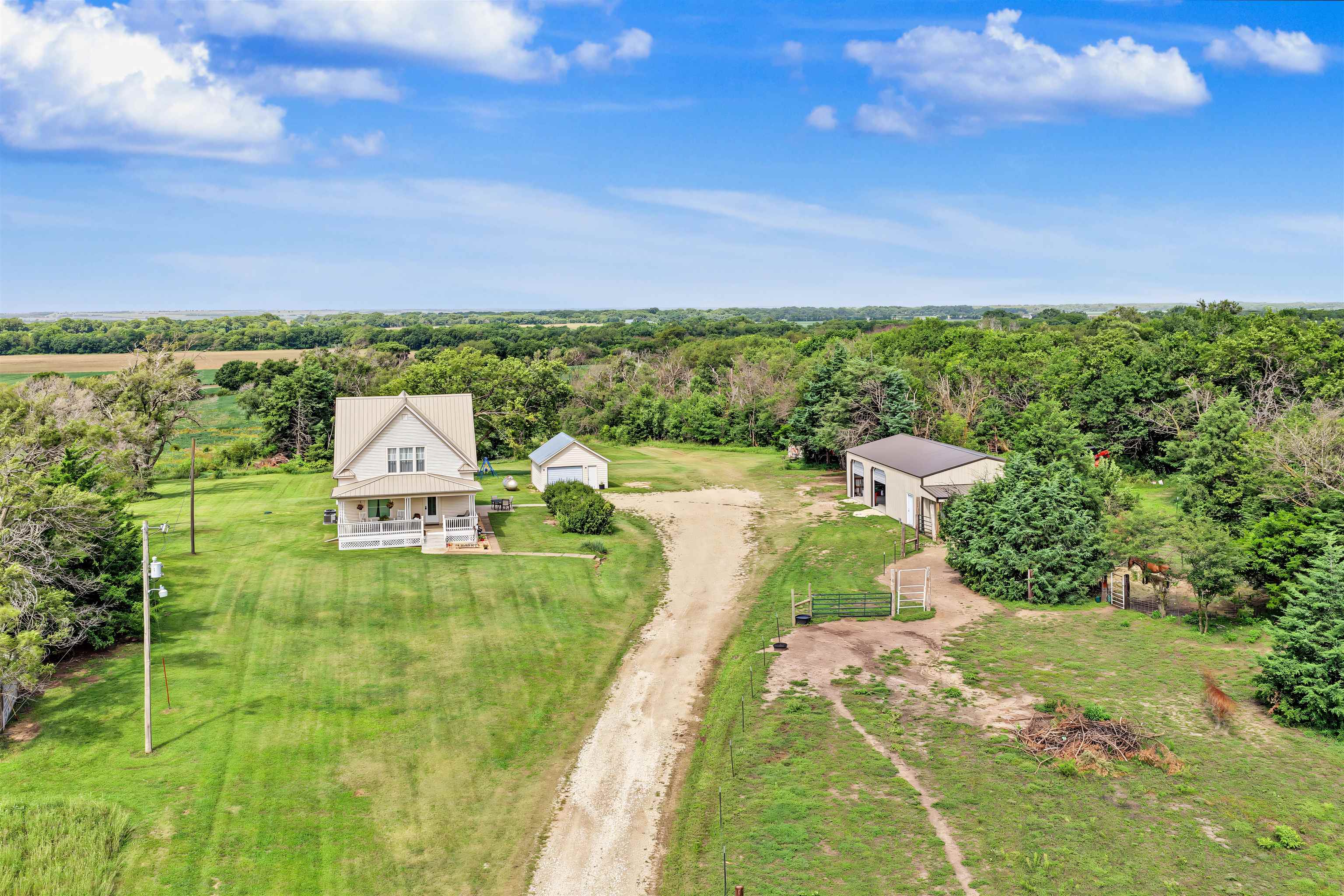 5173 N Donmyer Rd Property Photo 3
