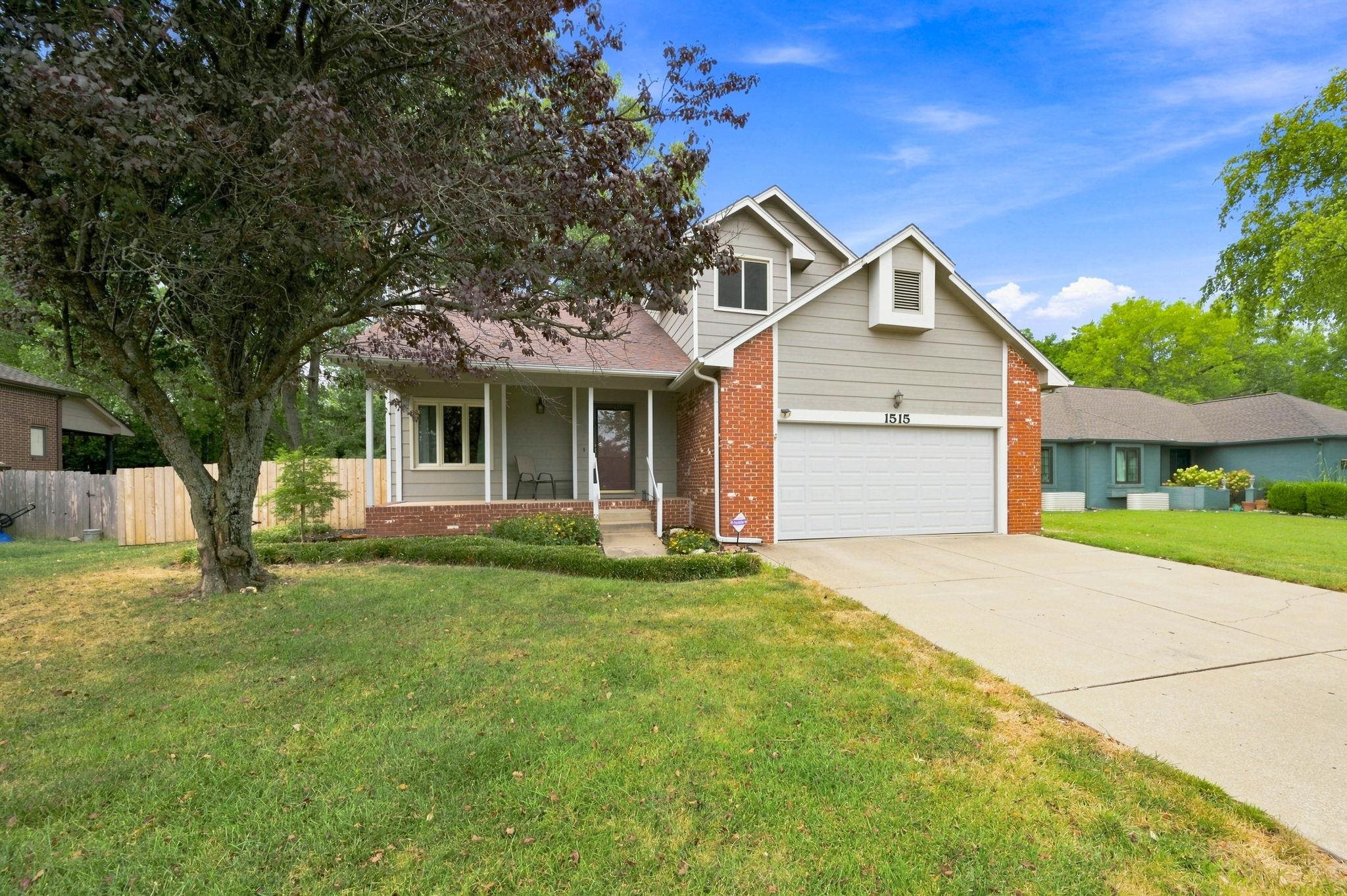 1515 S Spring Hollow Cir Property Photo 3