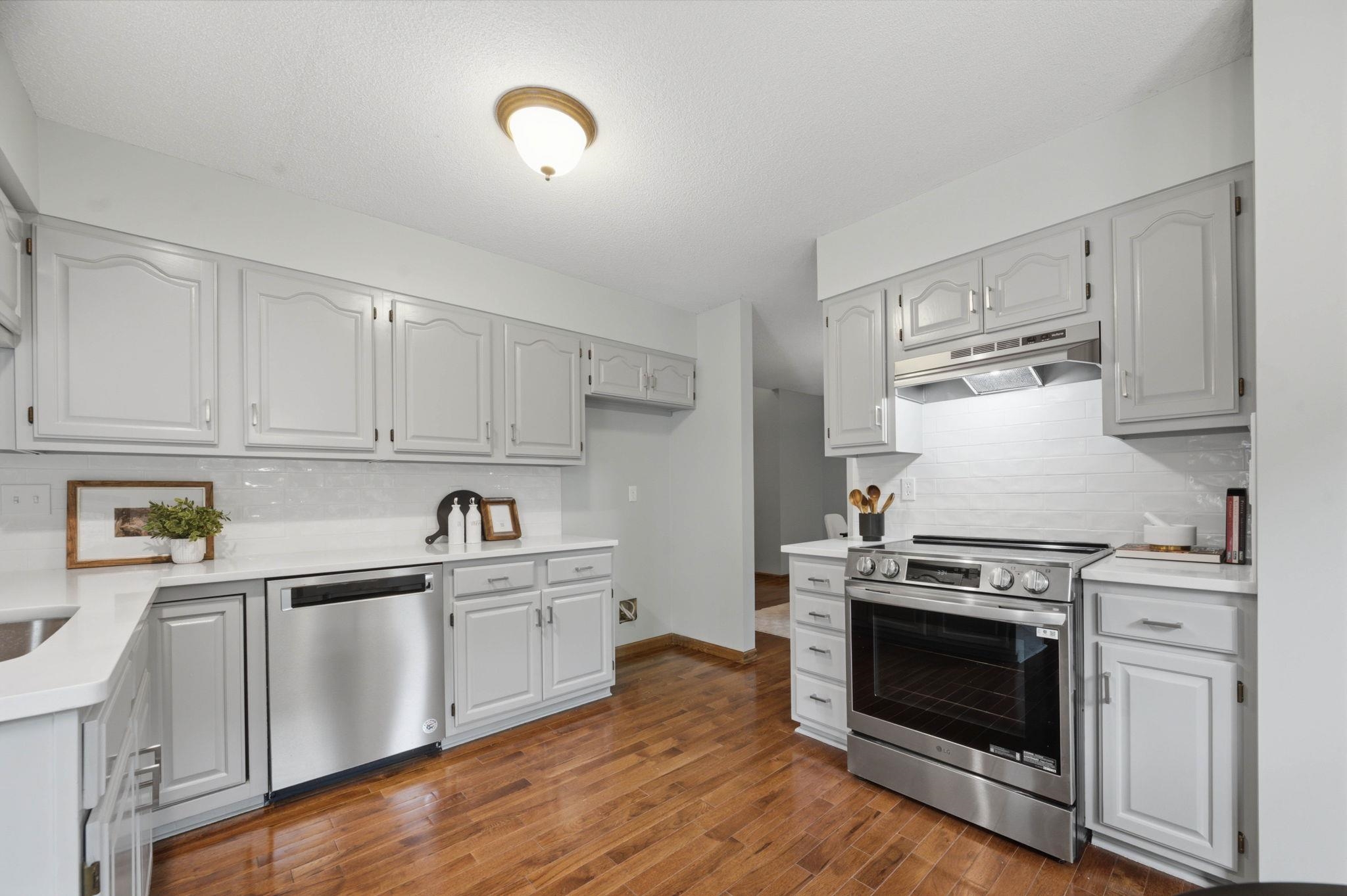 1515 S Spring Hollow Cir Property Photo 10