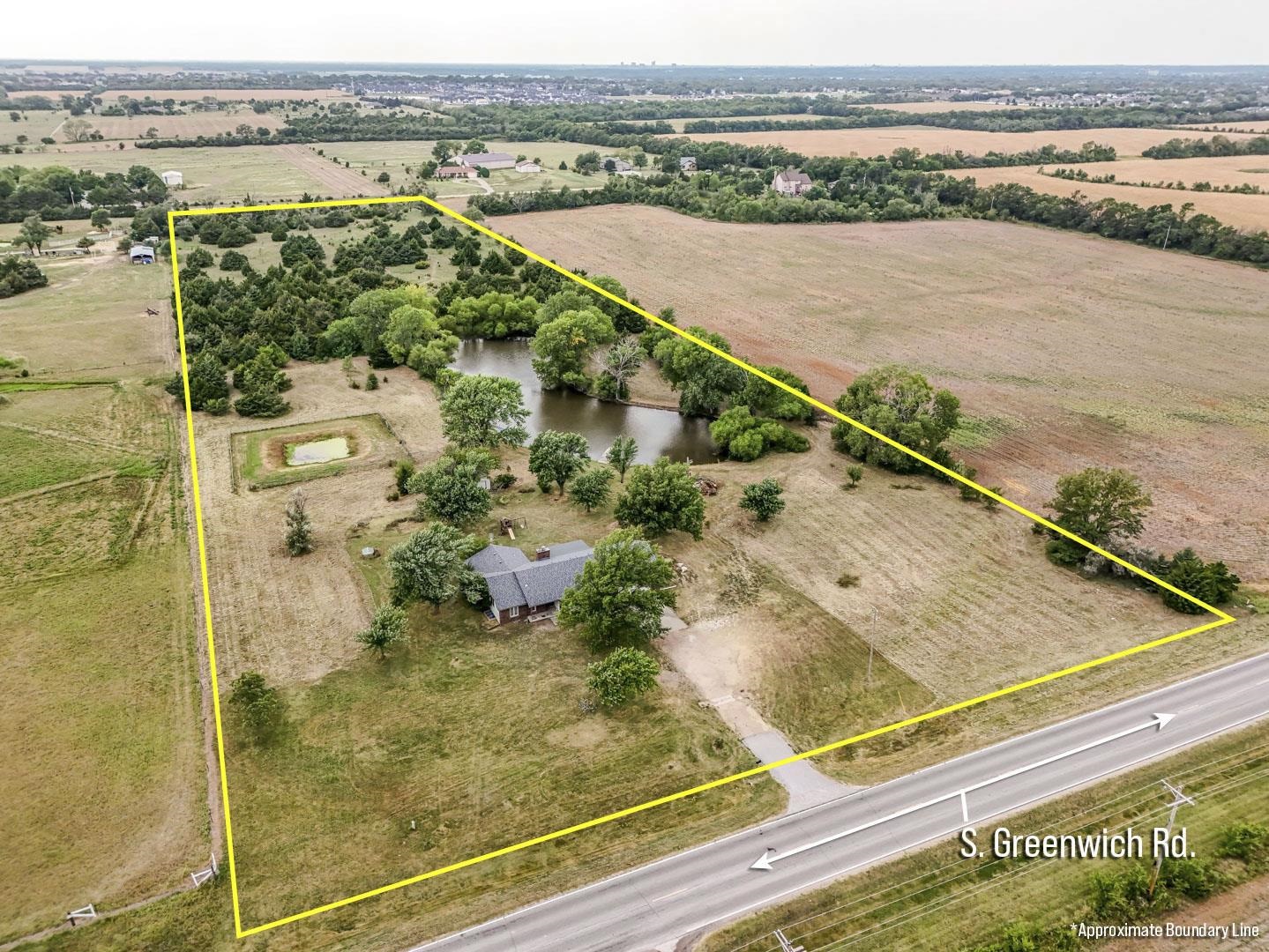 2929 S Greenwich Property Photo 2