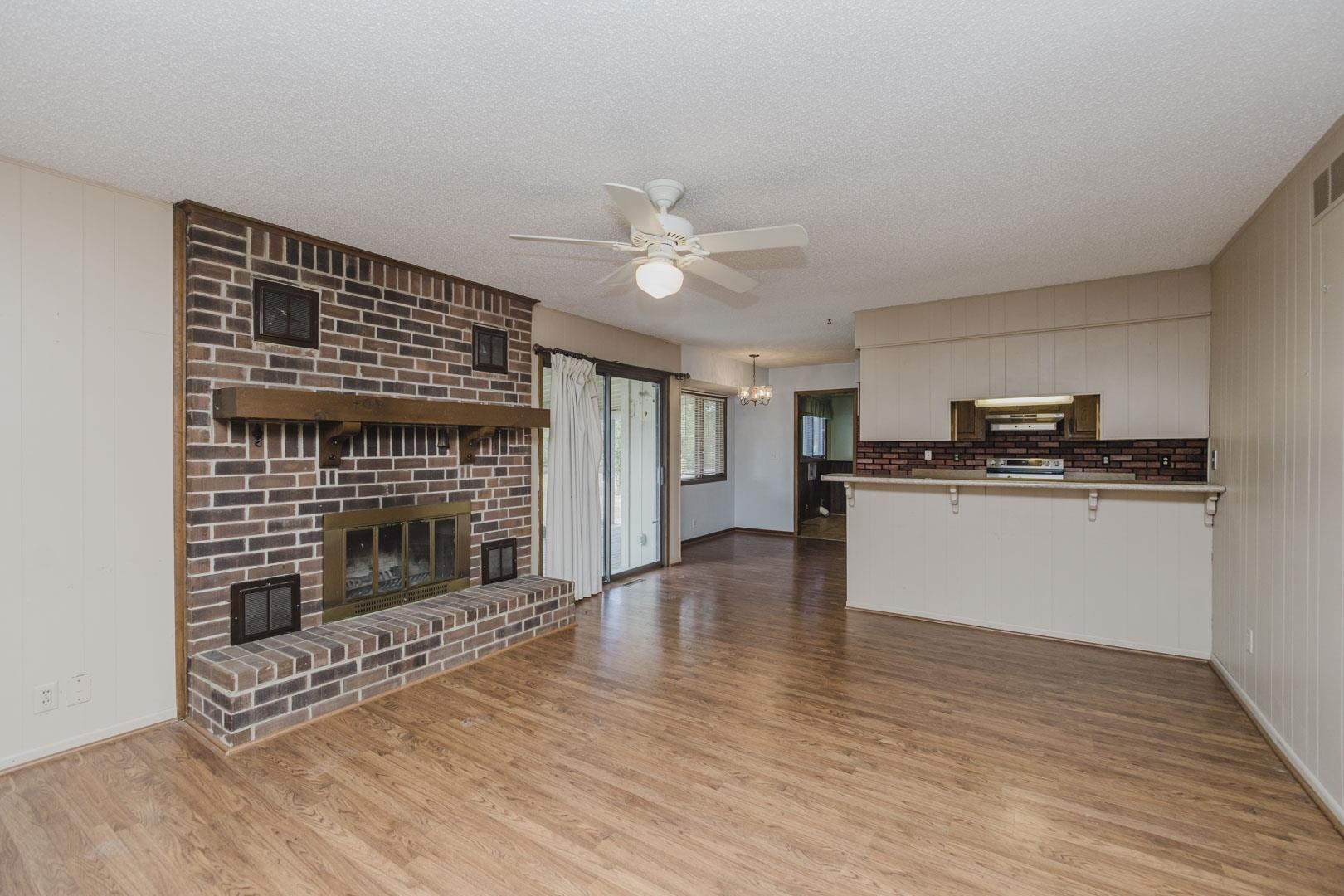 2929 S Greenwich Property Photo 11