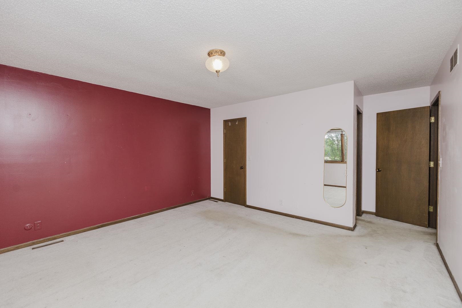 2929 S Greenwich Property Photo 12