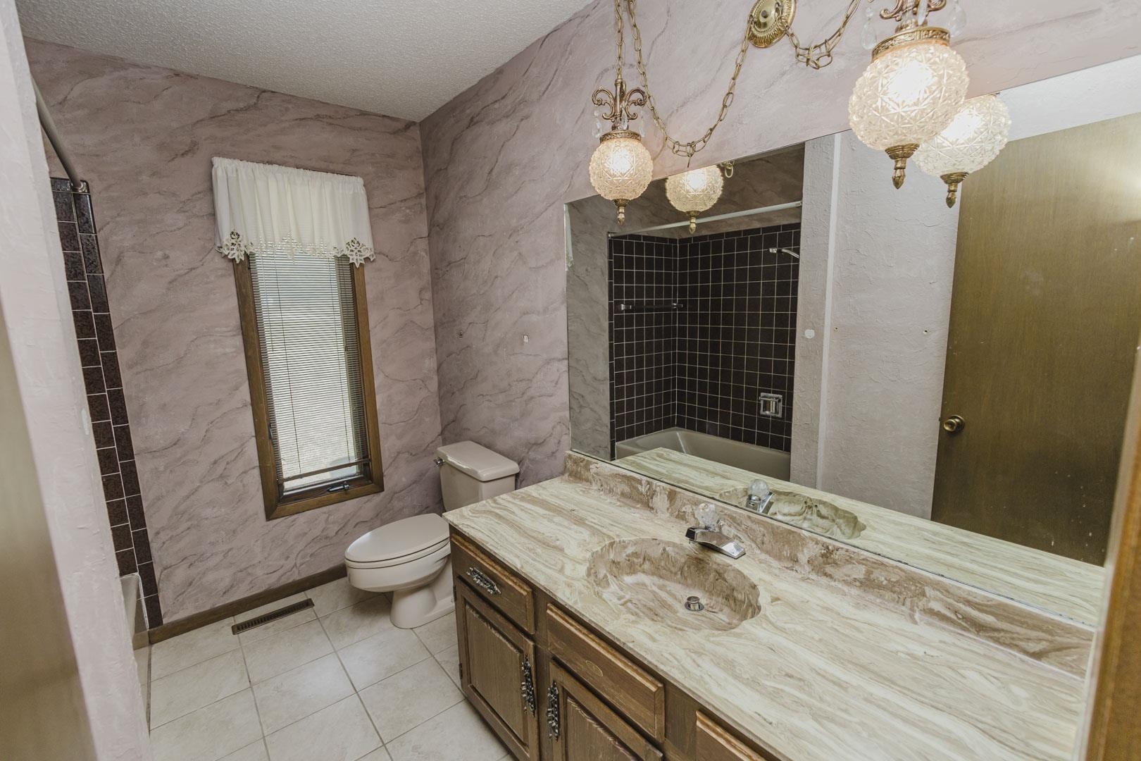 2929 S Greenwich Property Photo 15