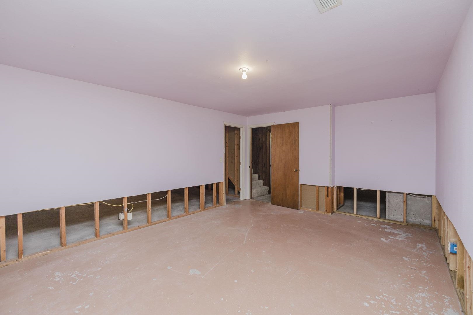 2929 S Greenwich Property Photo 17