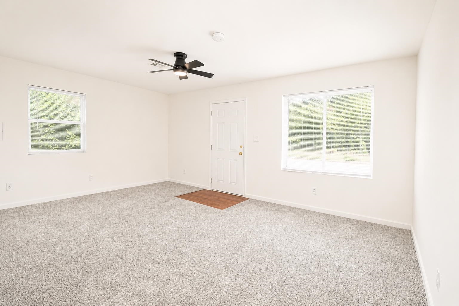 1639 N Hydraulic Property Photo 3