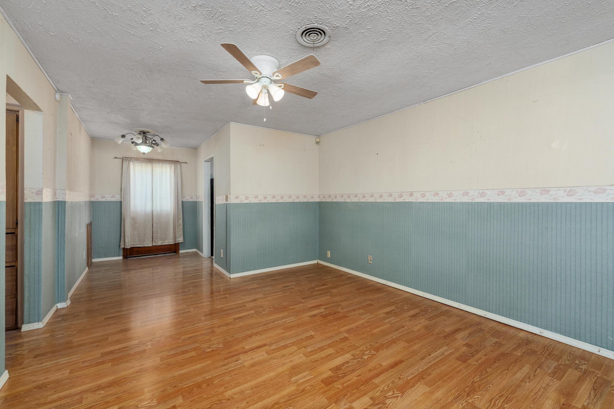 2501 N Piatt Ave Property Photo 5