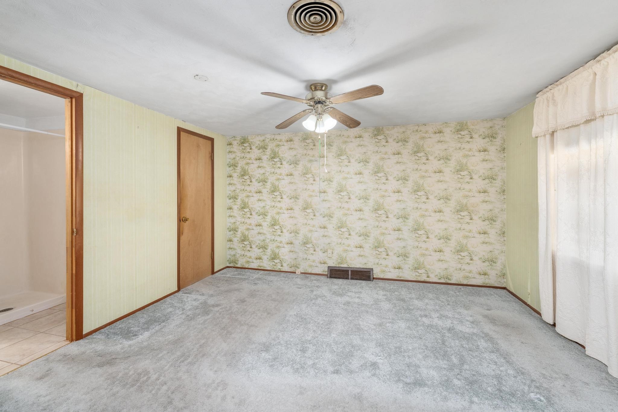 2501 N Piatt Ave Property Photo 14
