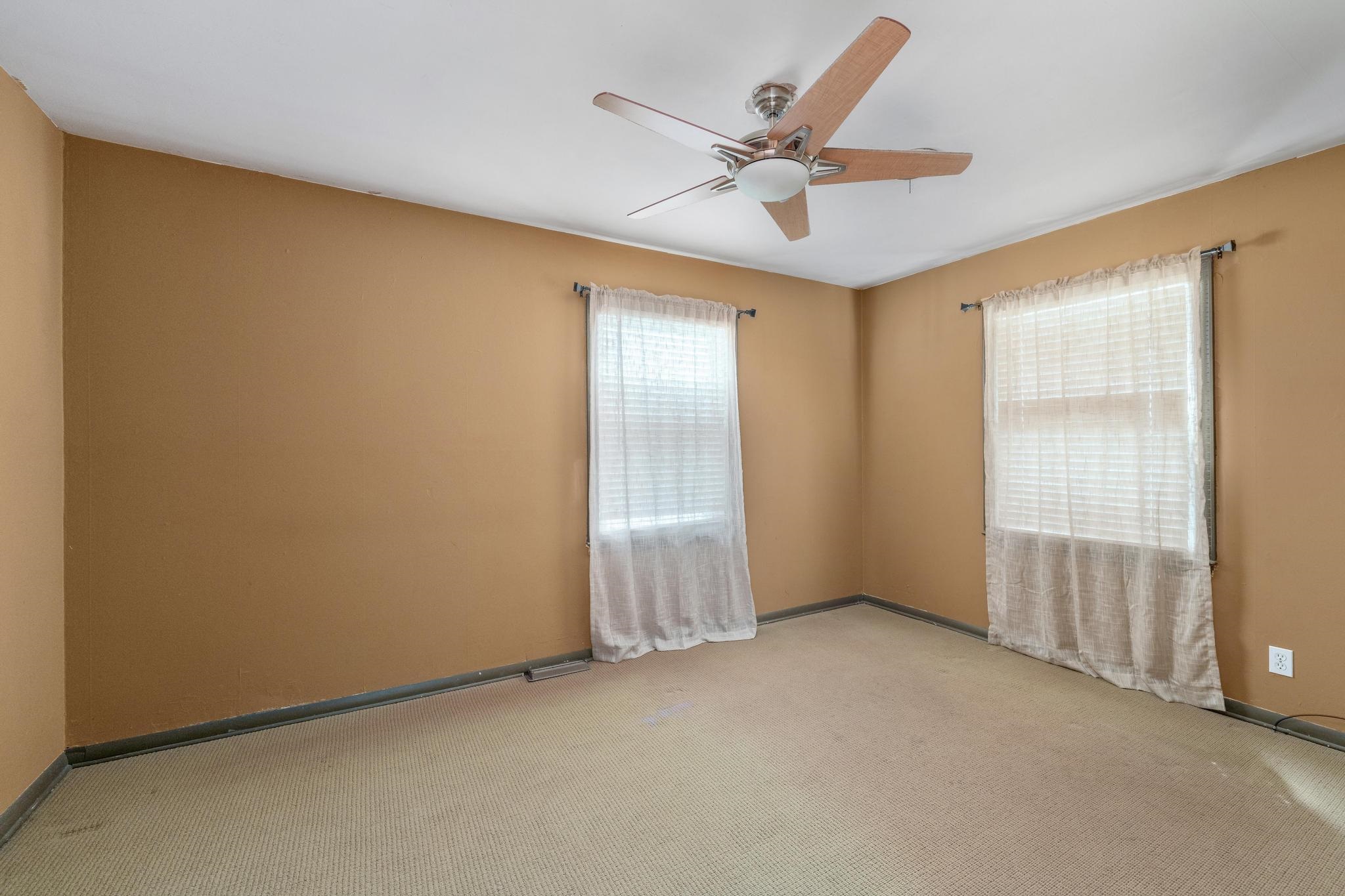 2501 N Piatt Ave Property Photo 18