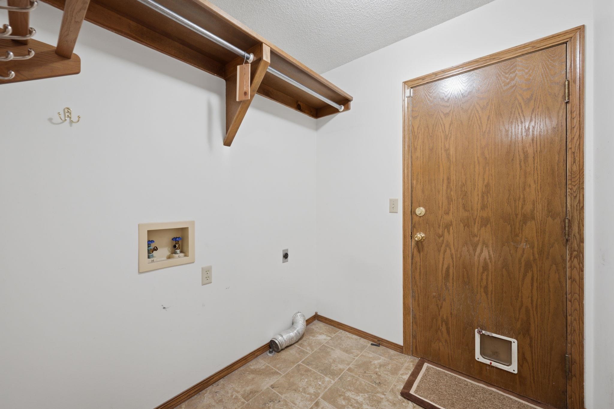 227 W Rosewood Ln Property Photo 14