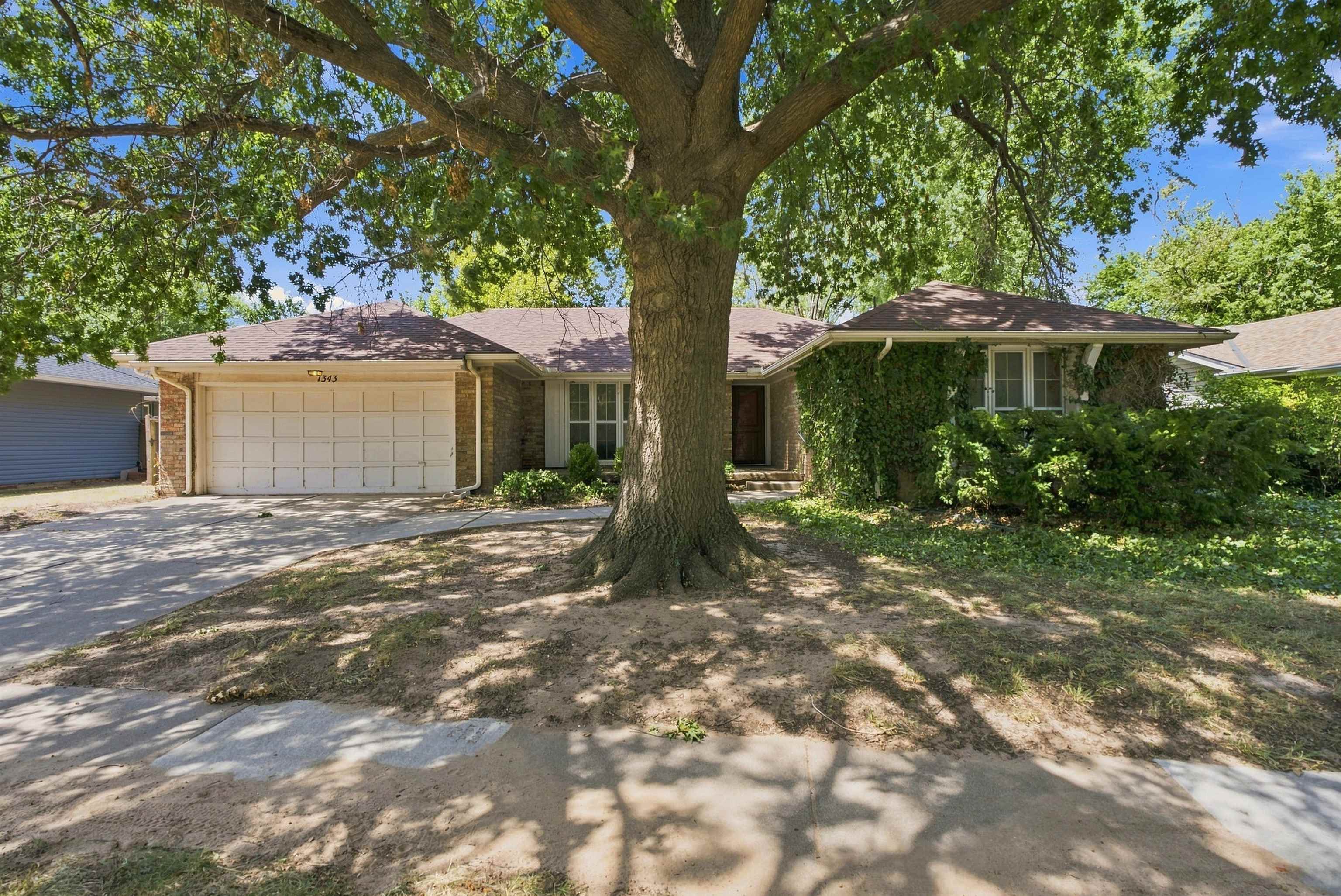 1343 N Caddy Ln Property Photo 1