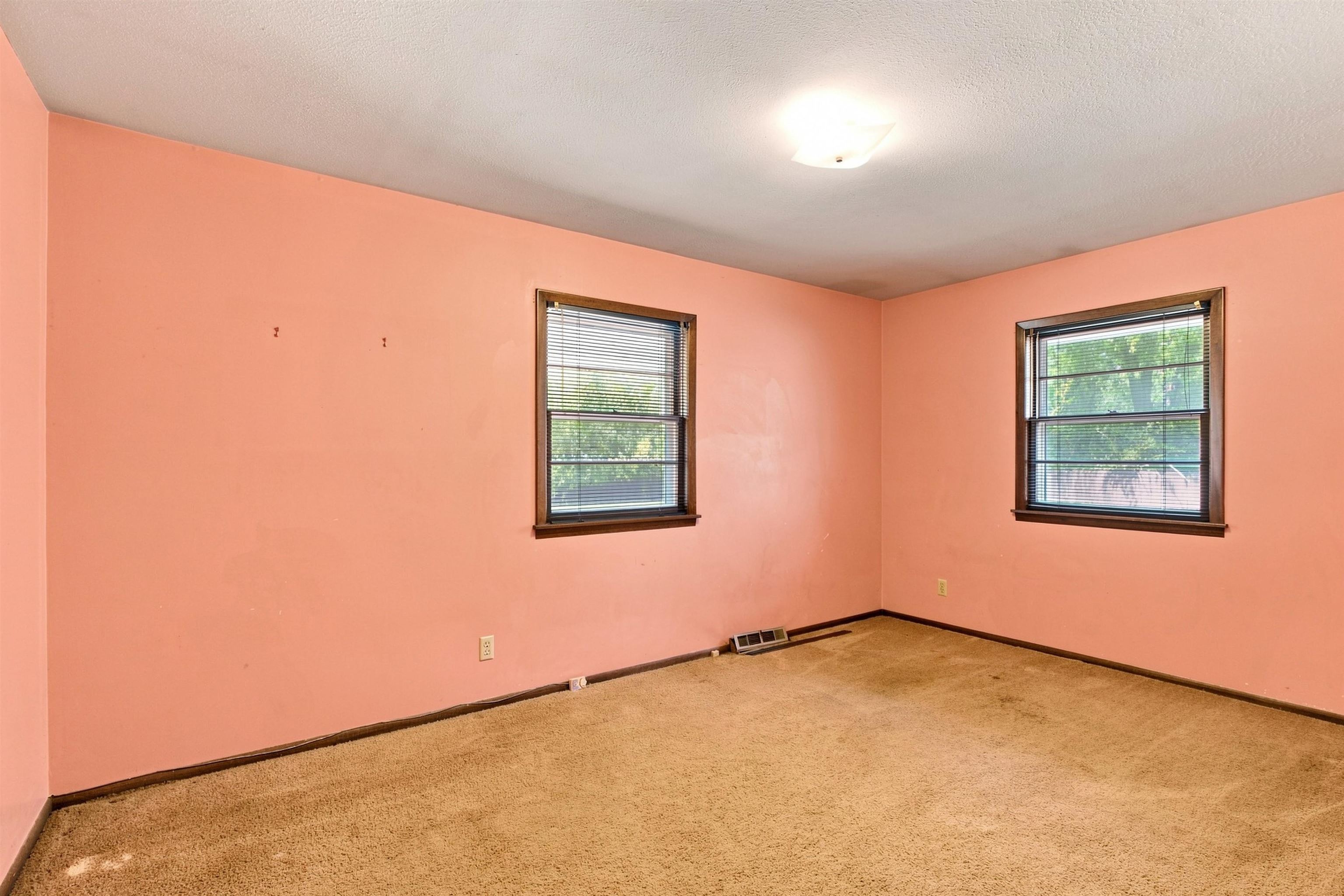 1343 N Caddy Ln Property Photo 18