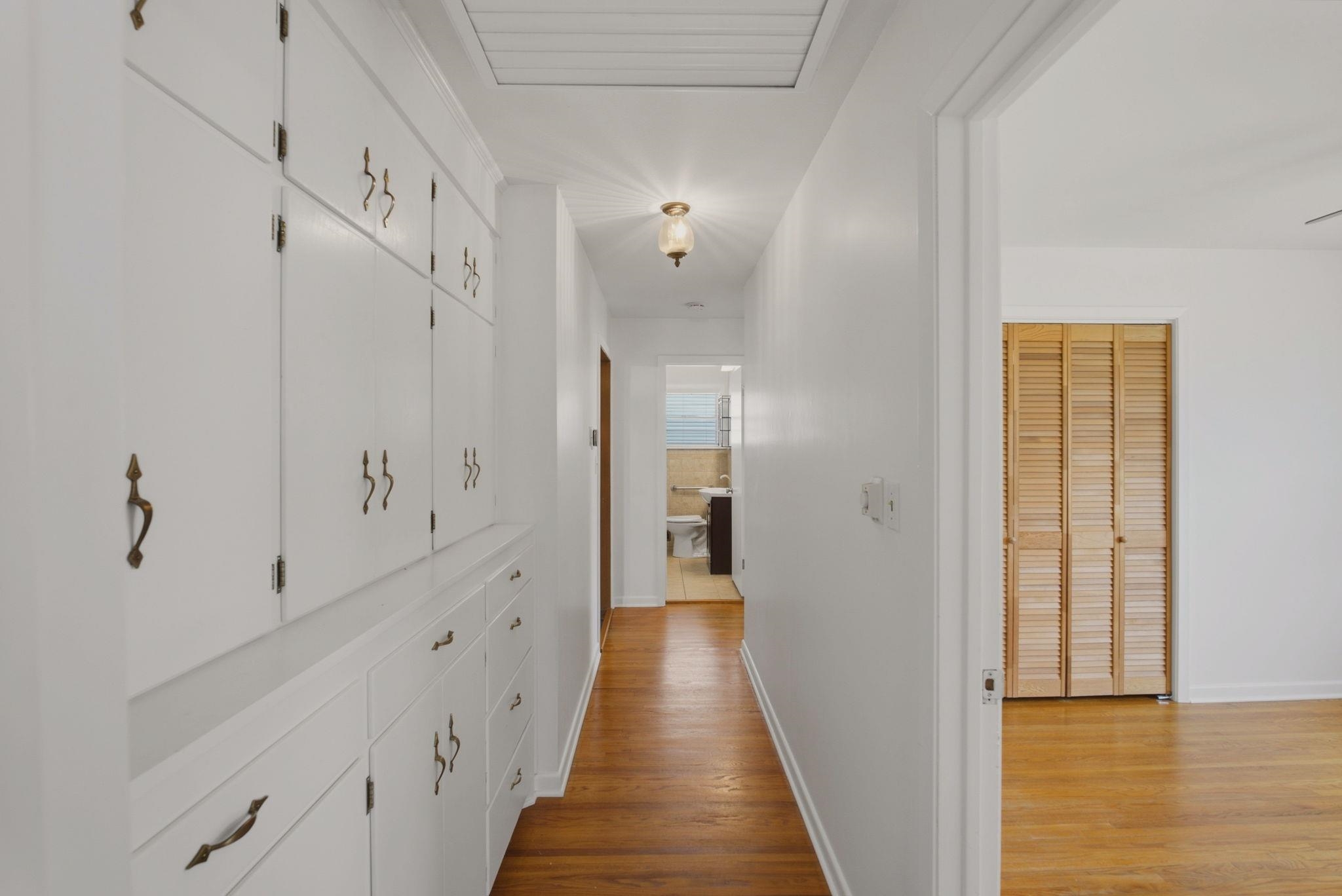 1633 N Charles St Property Photo 11