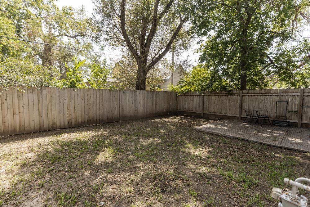 915 Maple Ave Property Photo 15