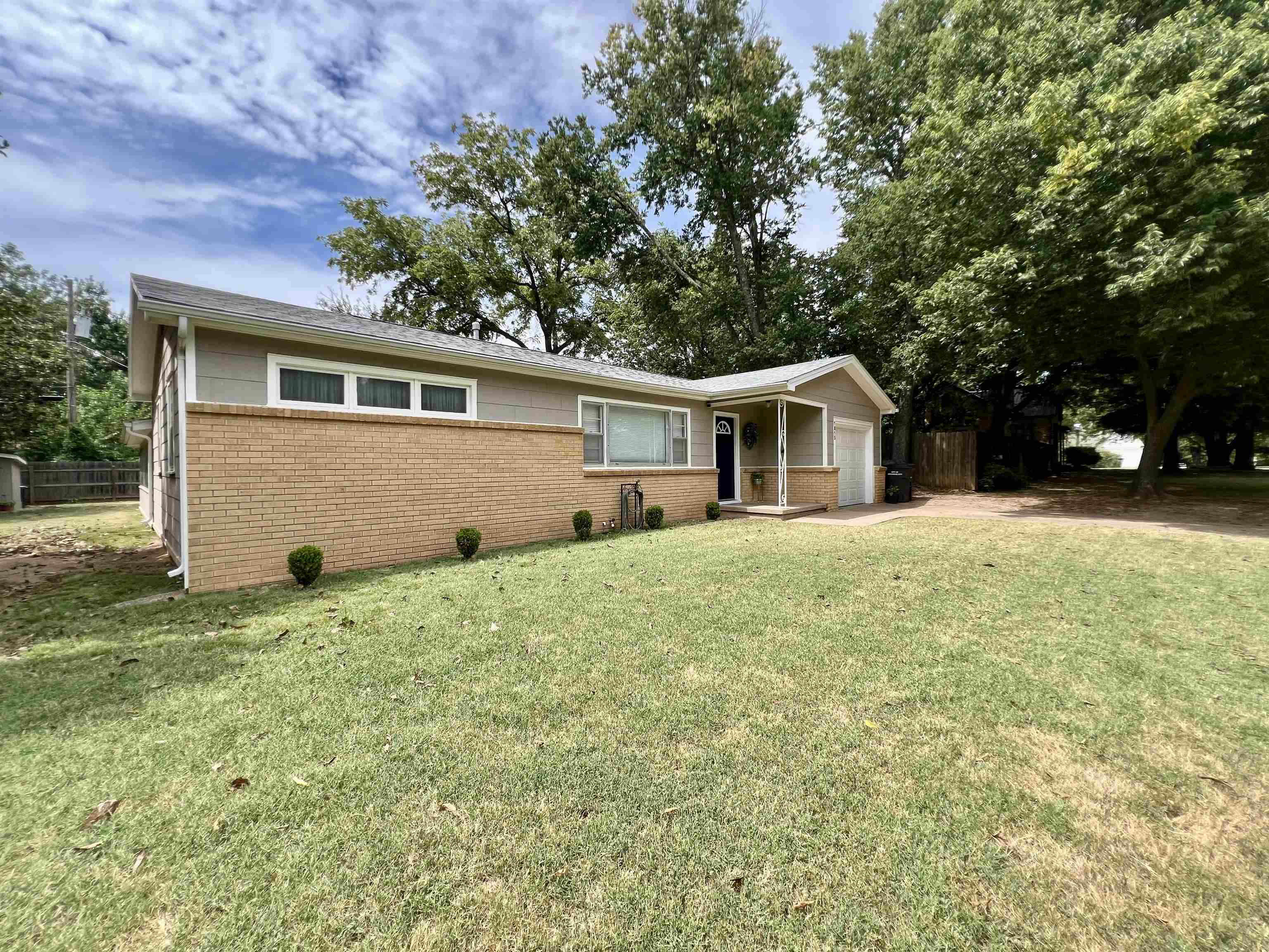 1815 N 9th Property Photo 3