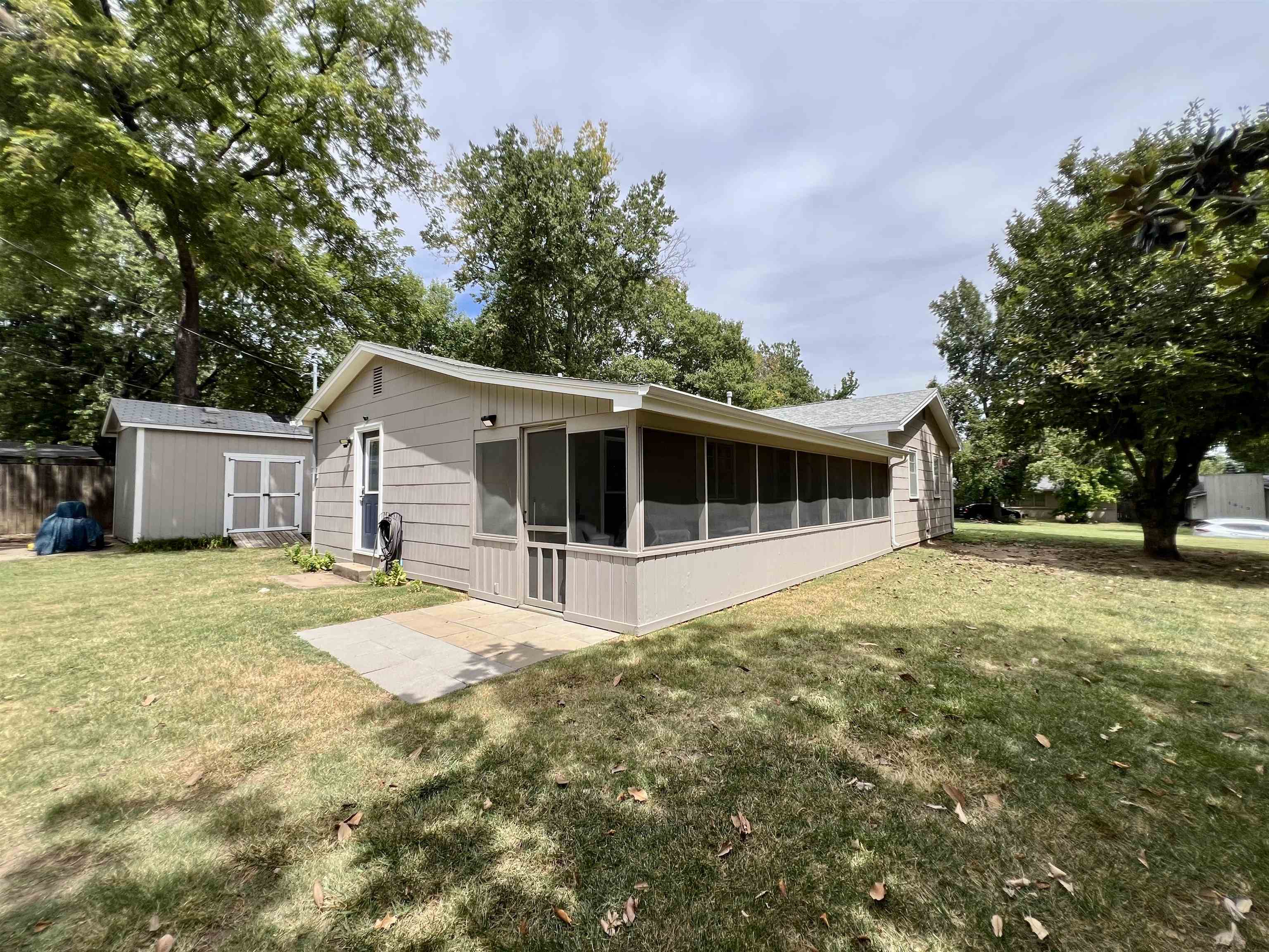 1815 N 9th Property Photo 31