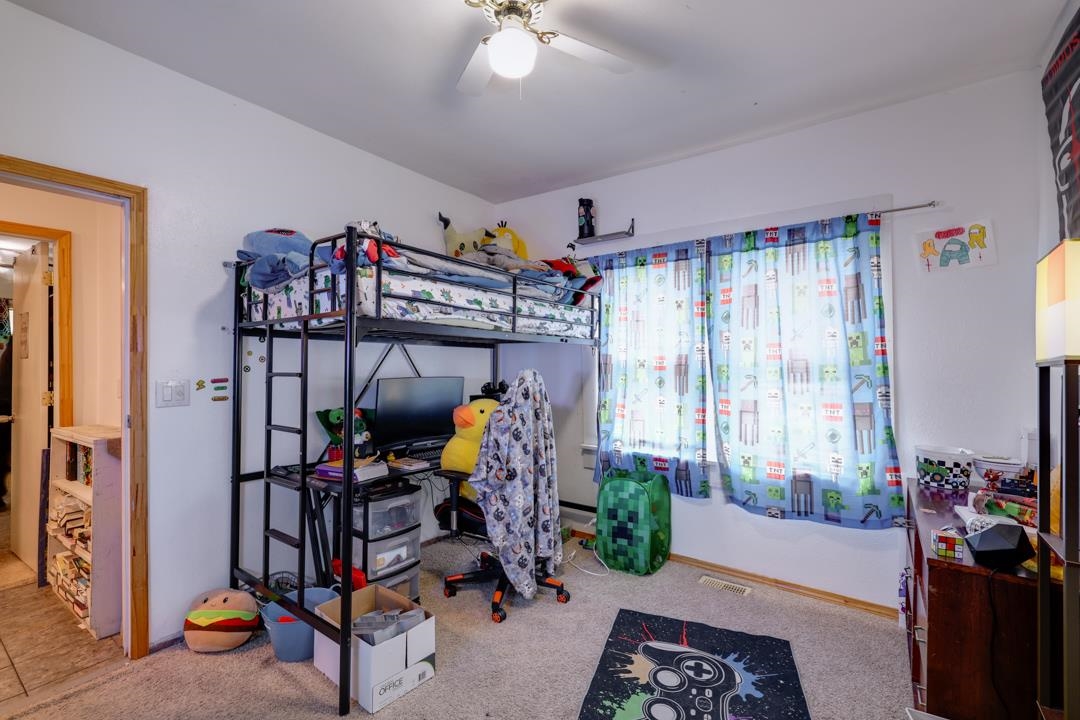 1302 Hackney Property Photo 10