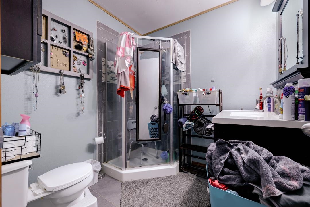 1302 Hackney Property Photo 12
