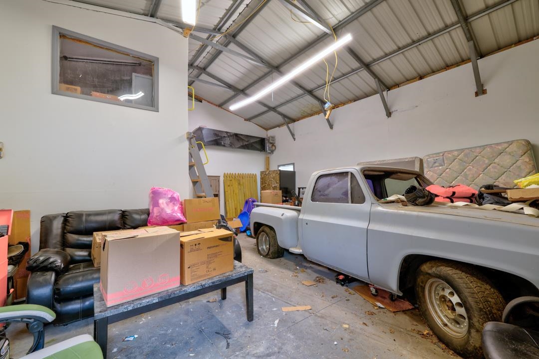 1302 Hackney Property Photo 14